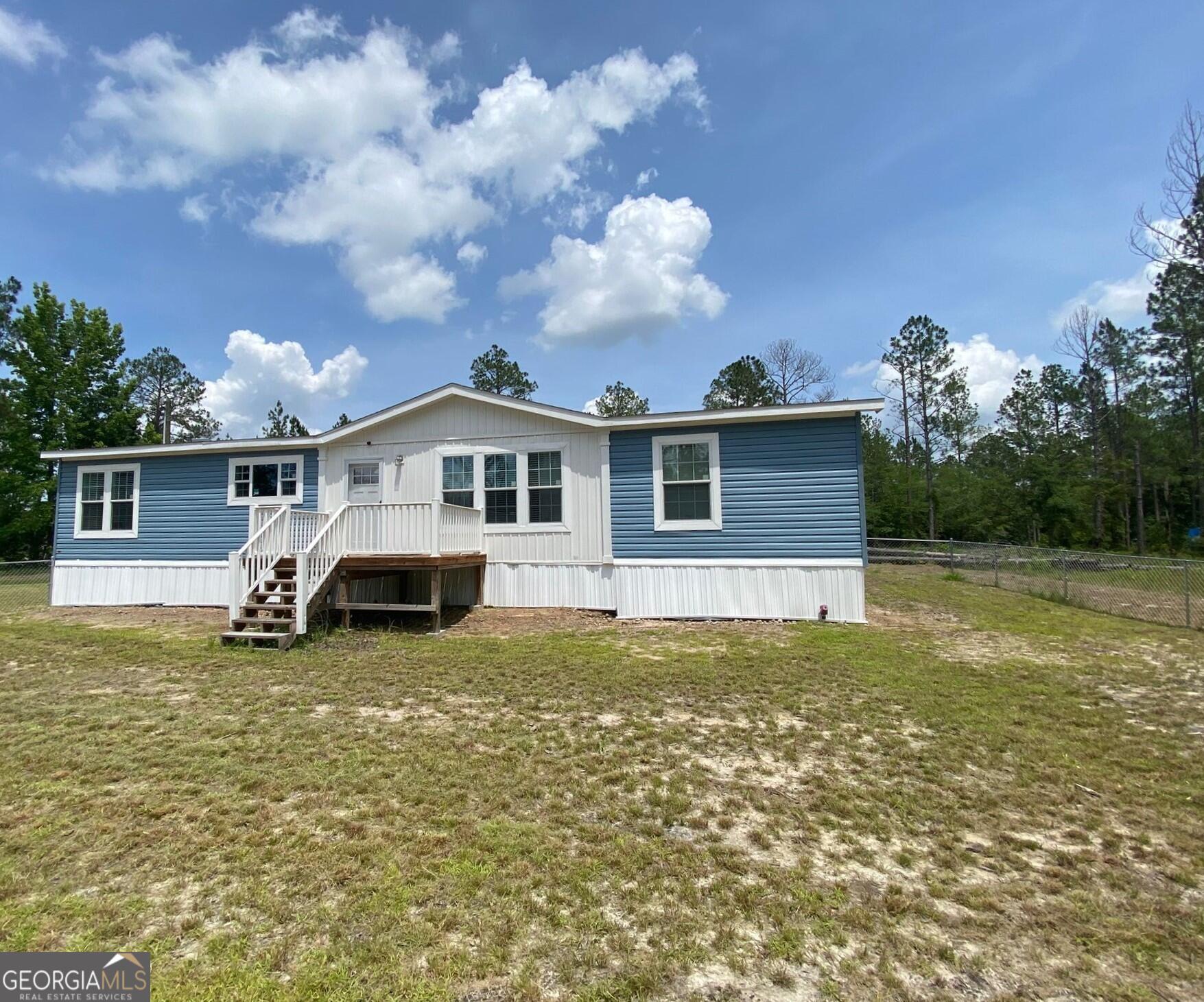 320 Crosby Lane Property Photo 1