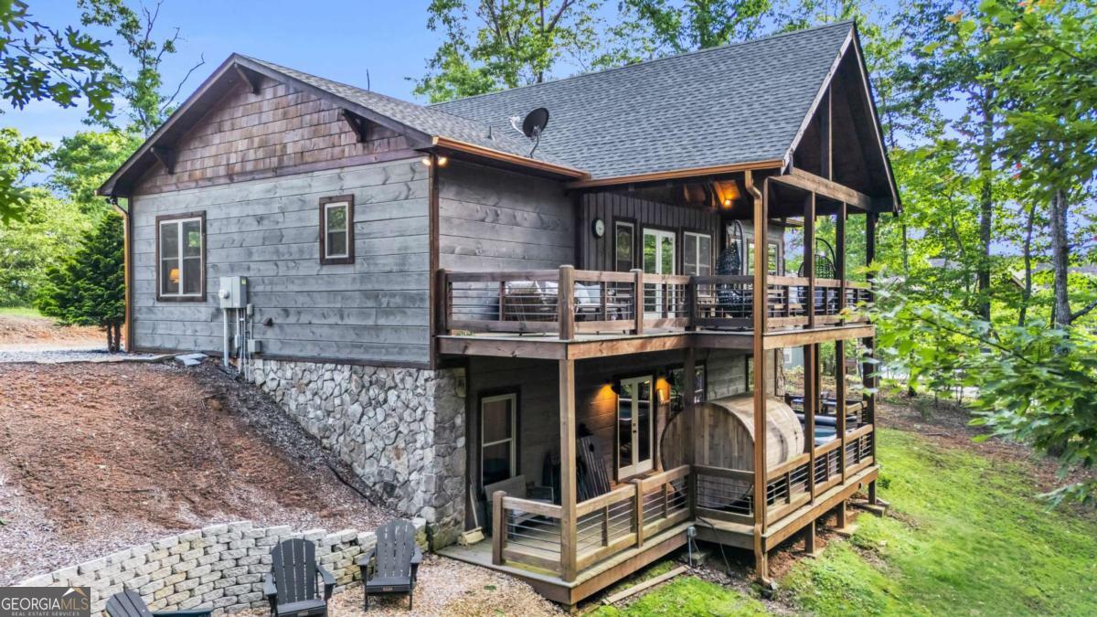 566 High Meadows Drive Property Photo 2
