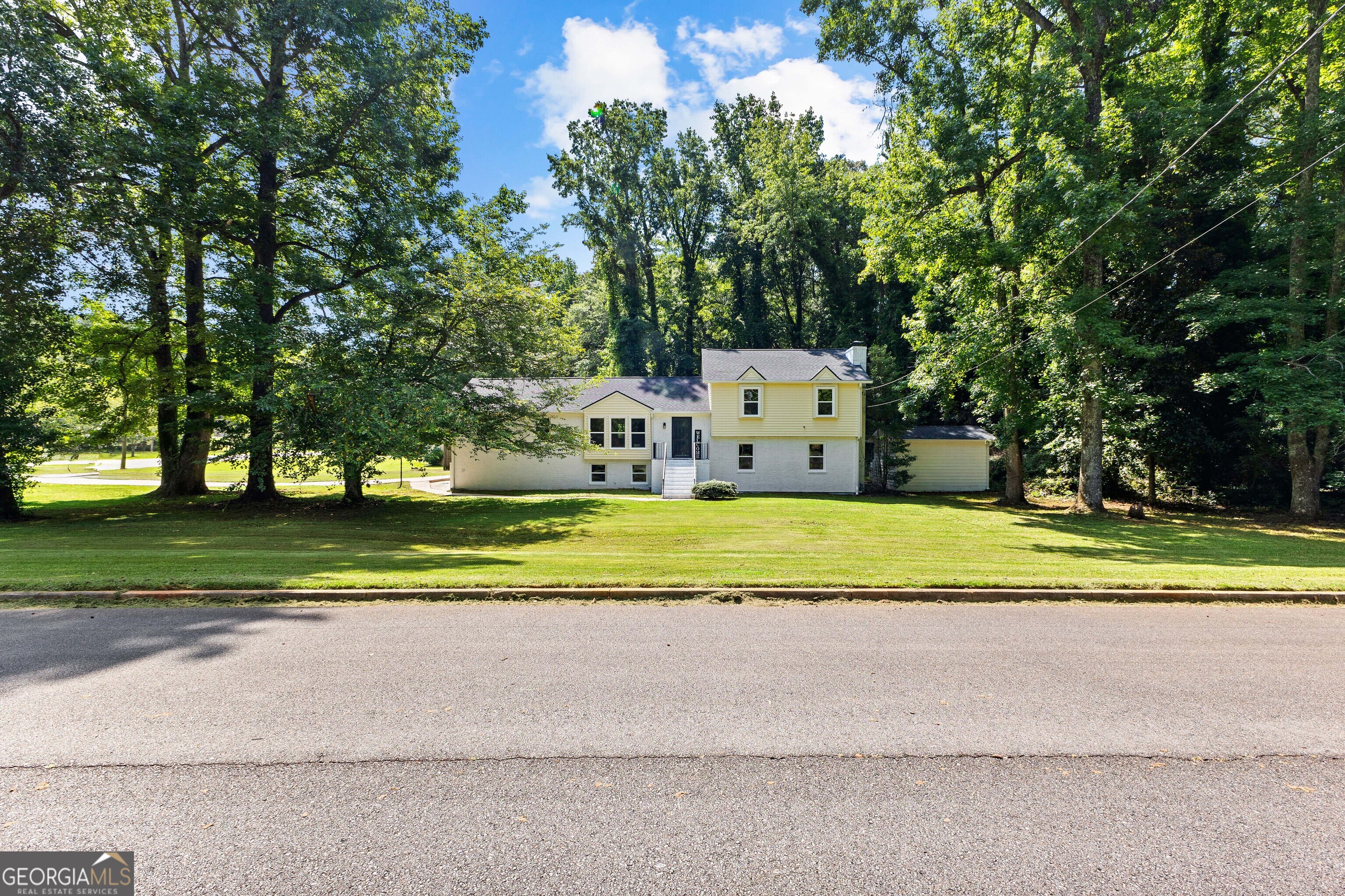 601 Nelson Drive Property Photo 1