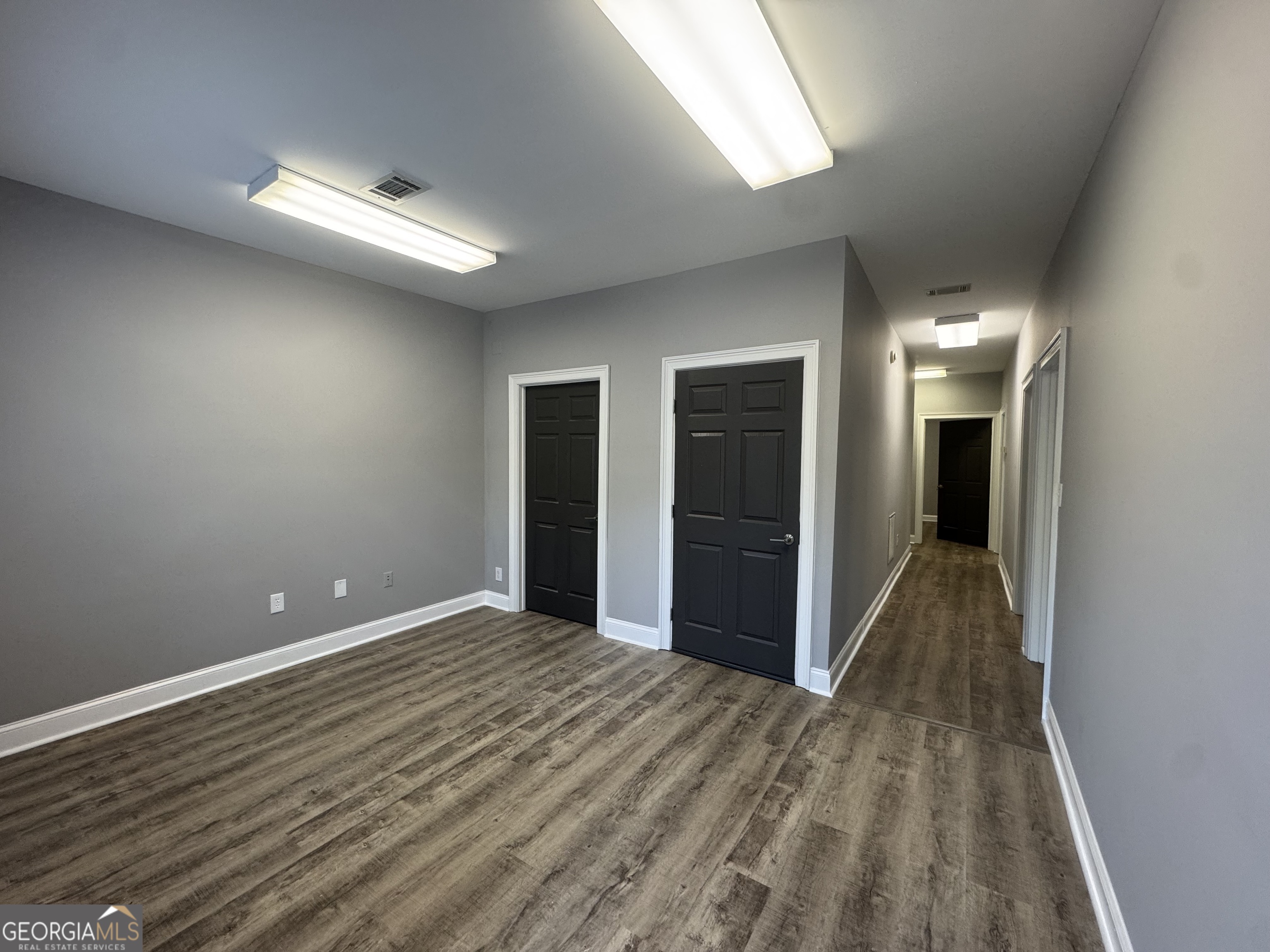 352 Corporate Center Court Property Photo 9