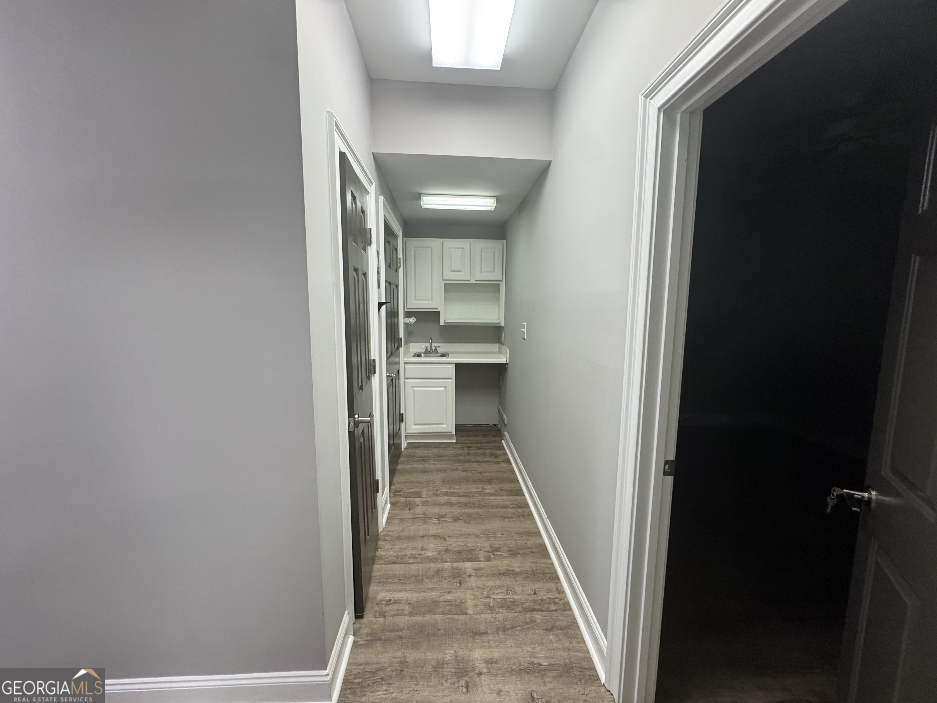 352 Corporate Center Court Property Photo 10
