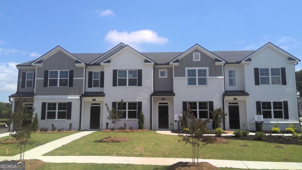 340 Sound Circle Property Photo 1