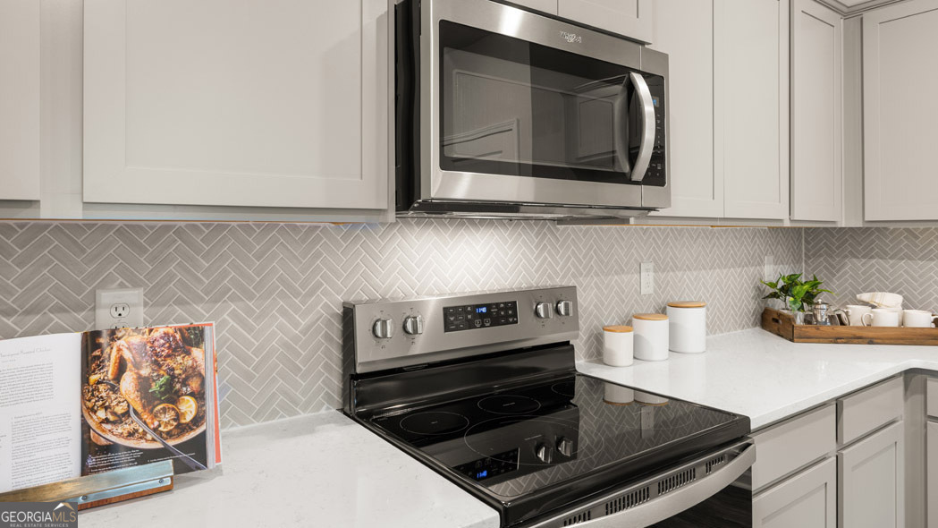 348 Sound Circle Property Photo 7