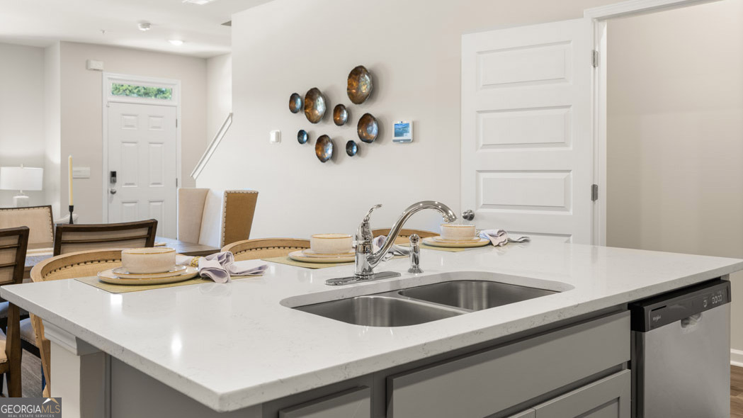 348 Sound Circle Property Photo 8