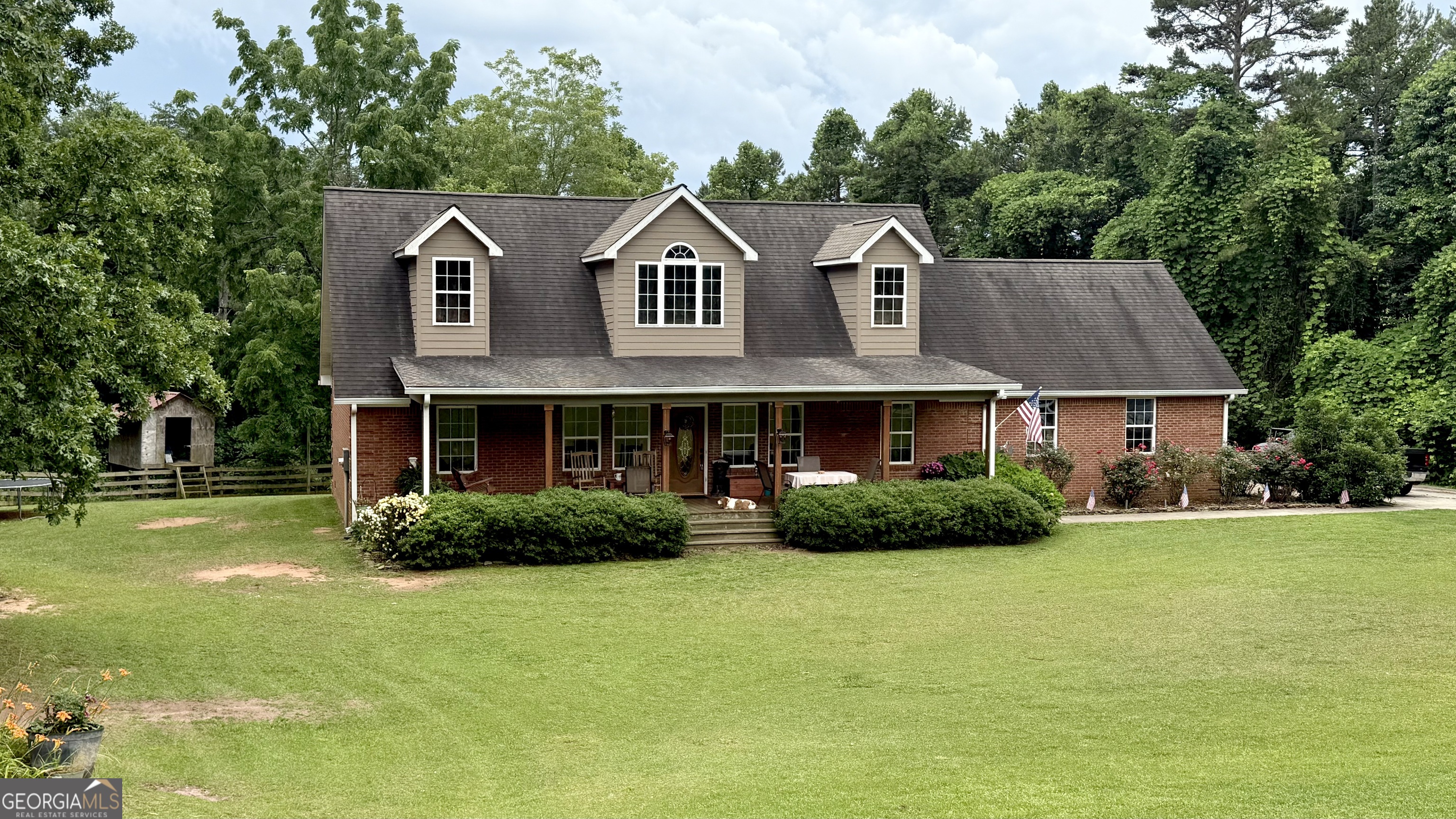 243 Finley Road Property Photo 1