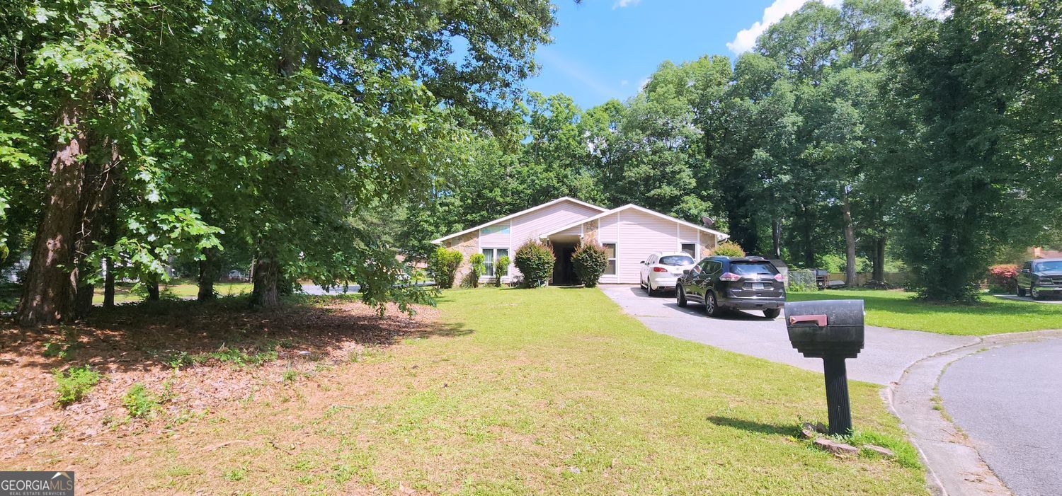 200 Fox Hall Court Court Property Photo 1
