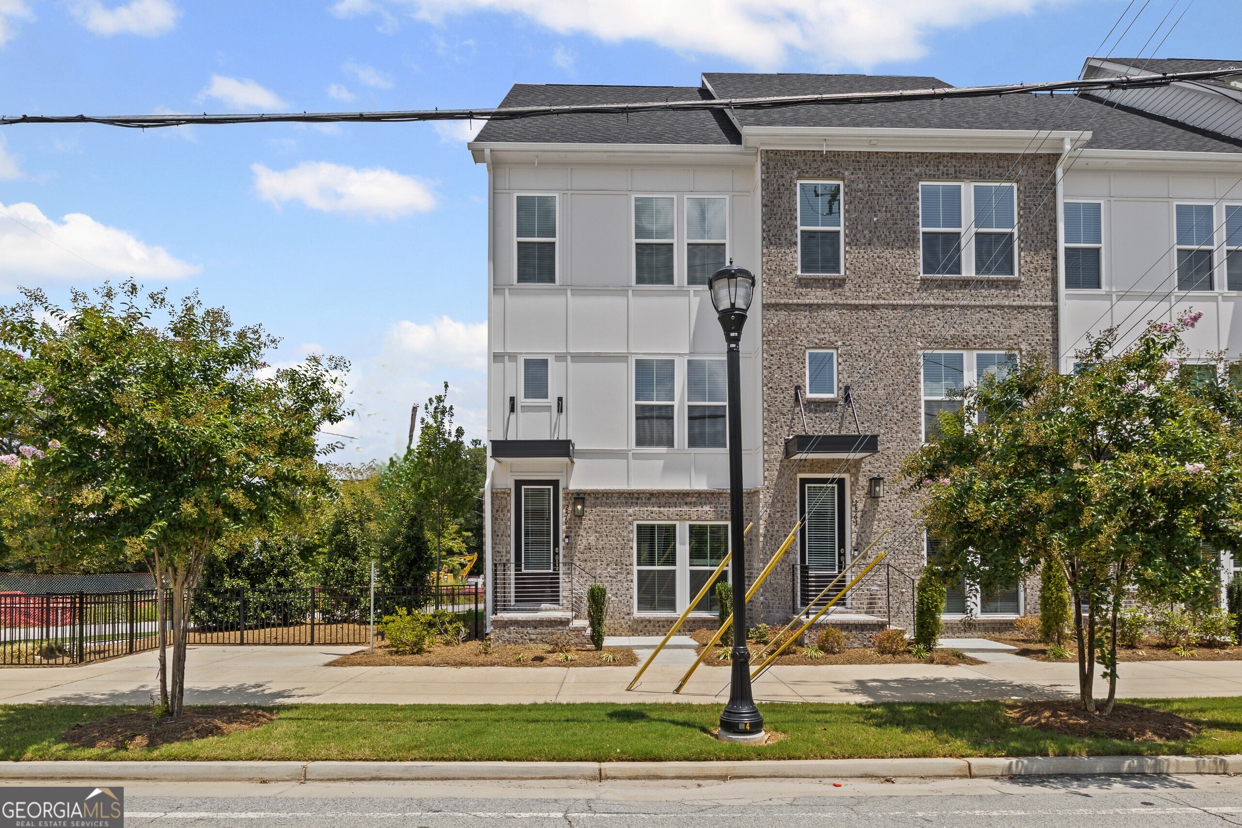 2561 Astaire Court Property Photo 1
