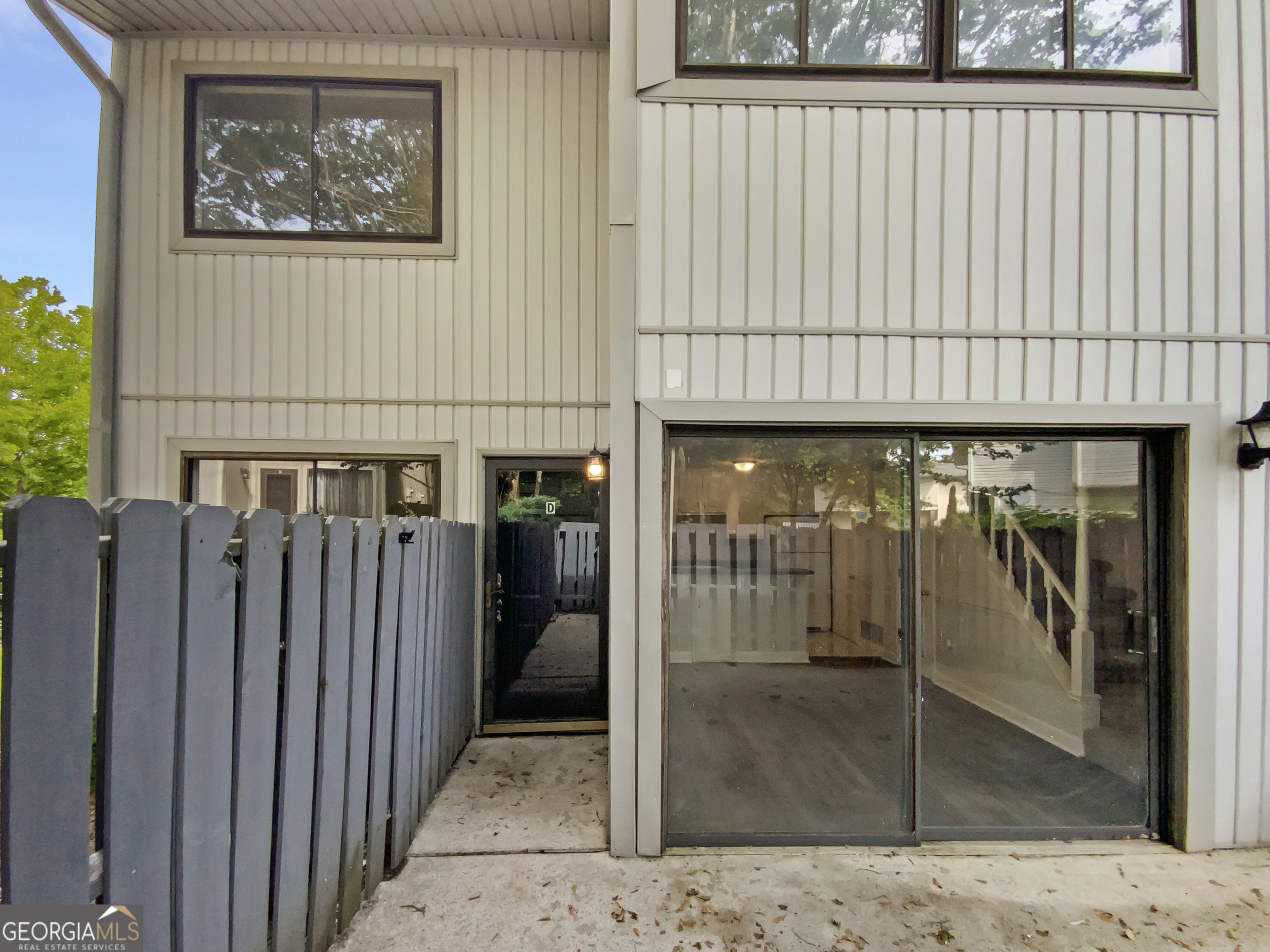 1480 D Ne Pine Log Road # D Property Photo 1