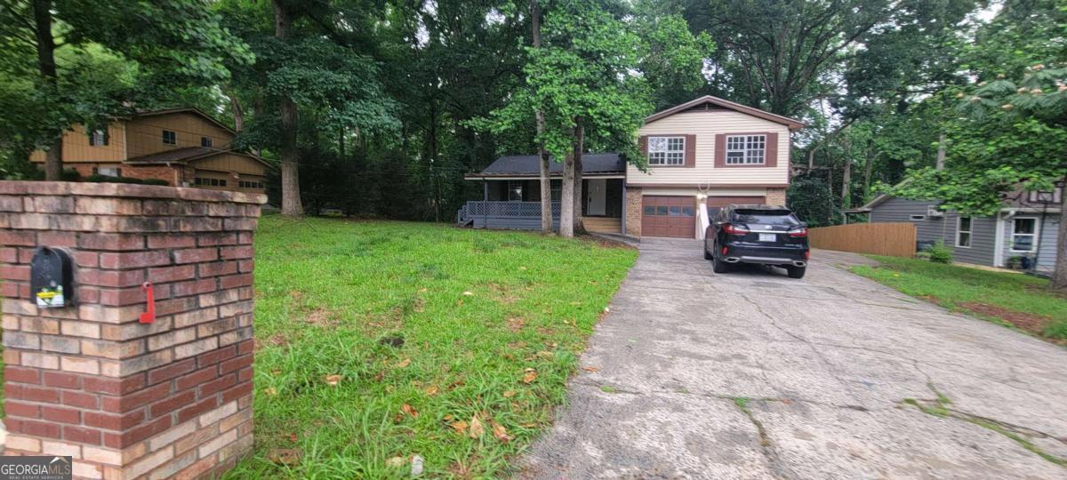 2035 Northland Drive Property Photo 1