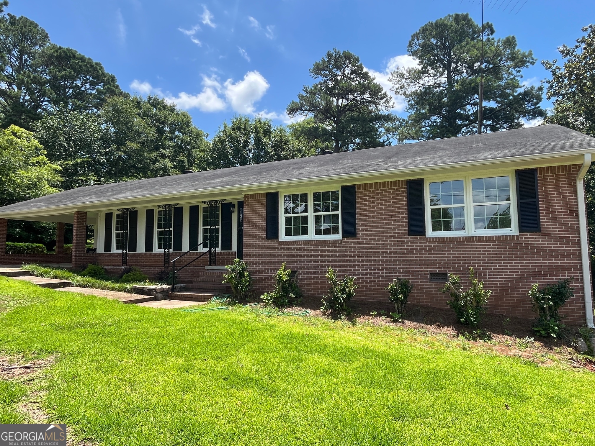 923 Norwood Drive Property Photo 1