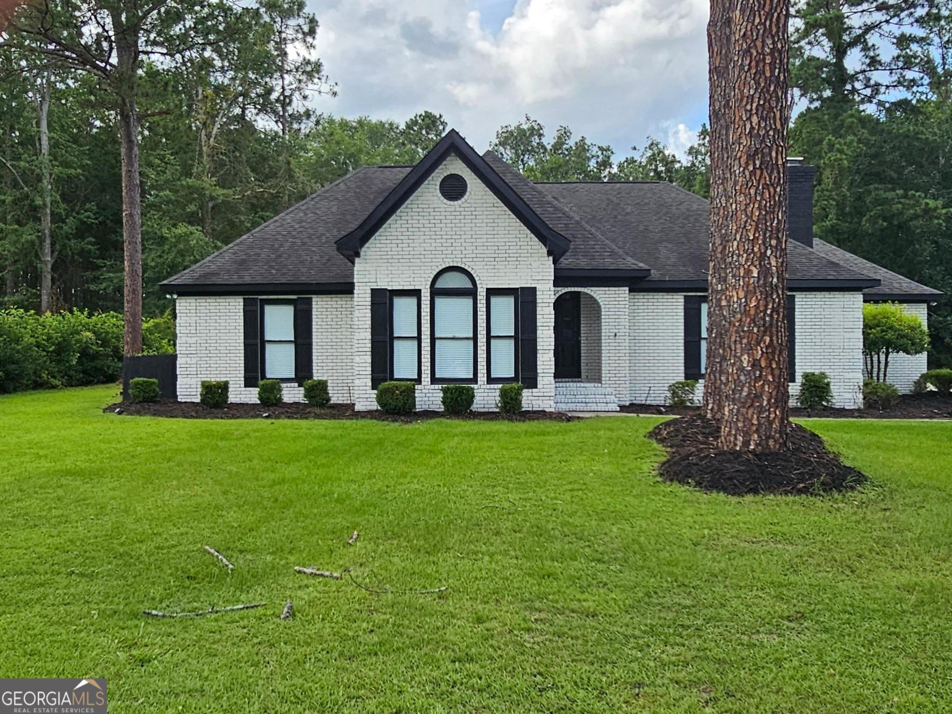 219 Magnolia Place Property Photo 1