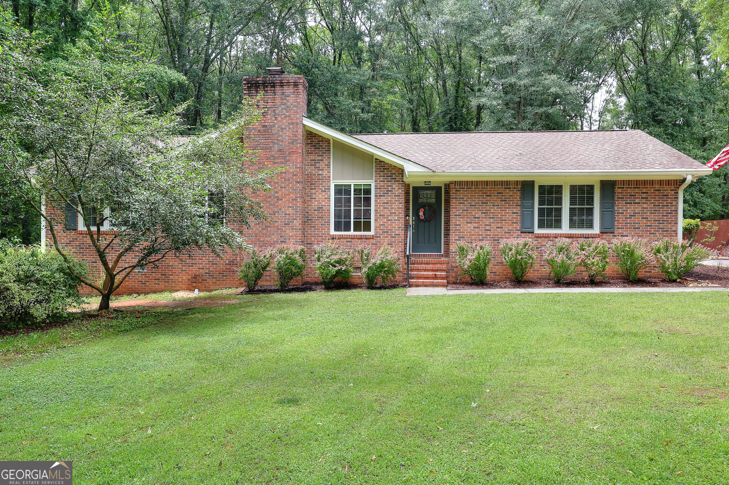241 Lavern Court Property Photo 1
