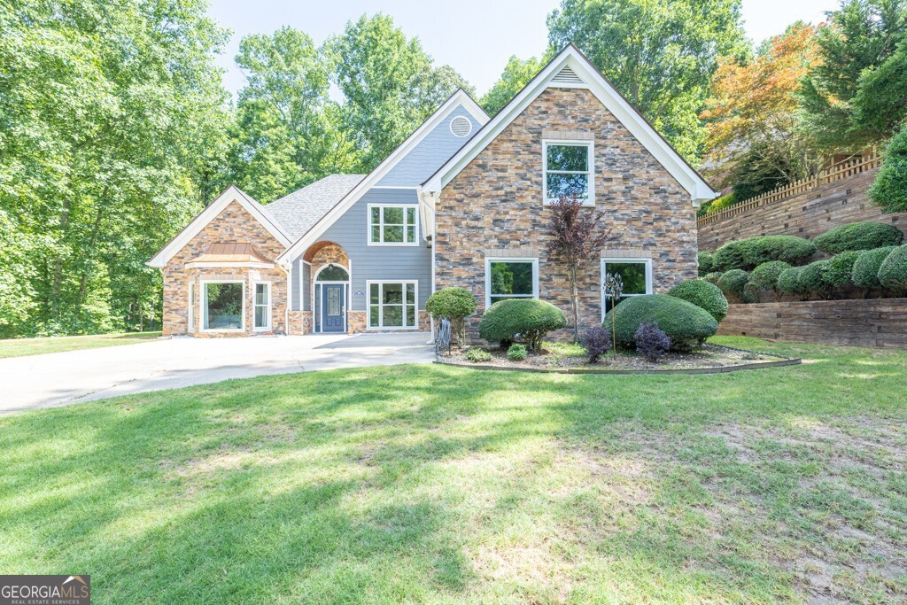 3365 Sweetwater Drive Property Photo 1