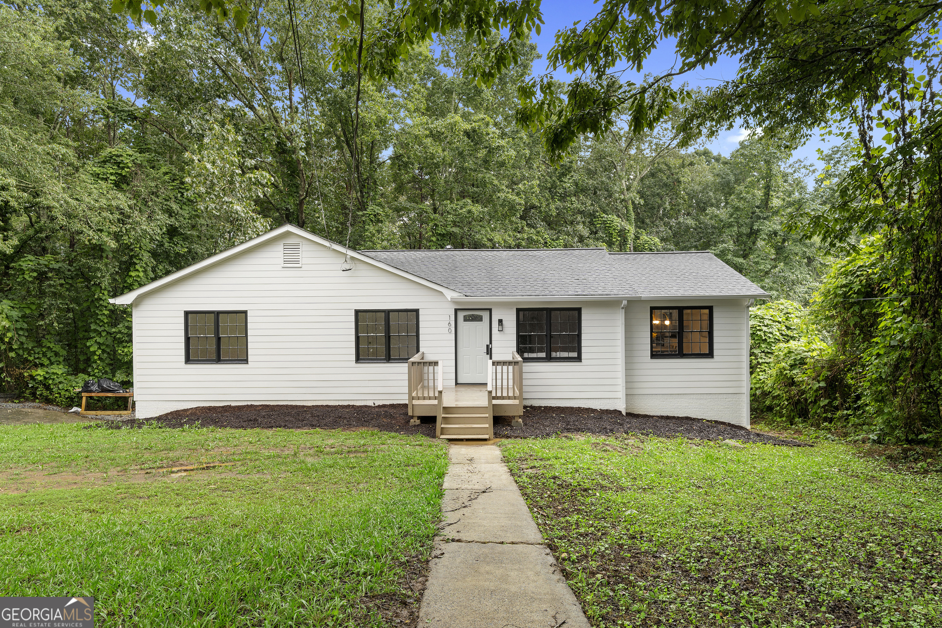 160 Pine Grove Drive Property Photo 1