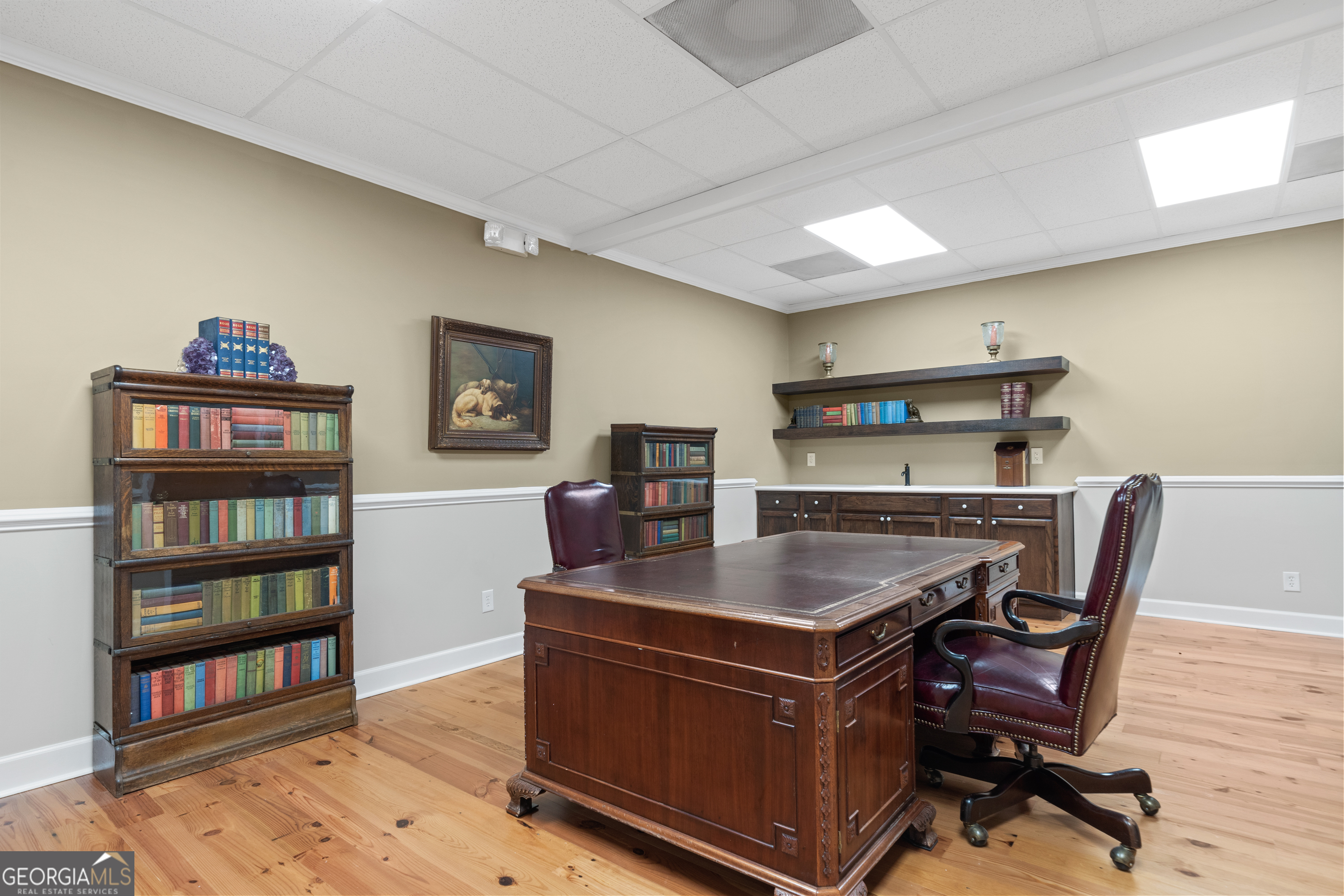 100 S Wayne Street Property Photo 13