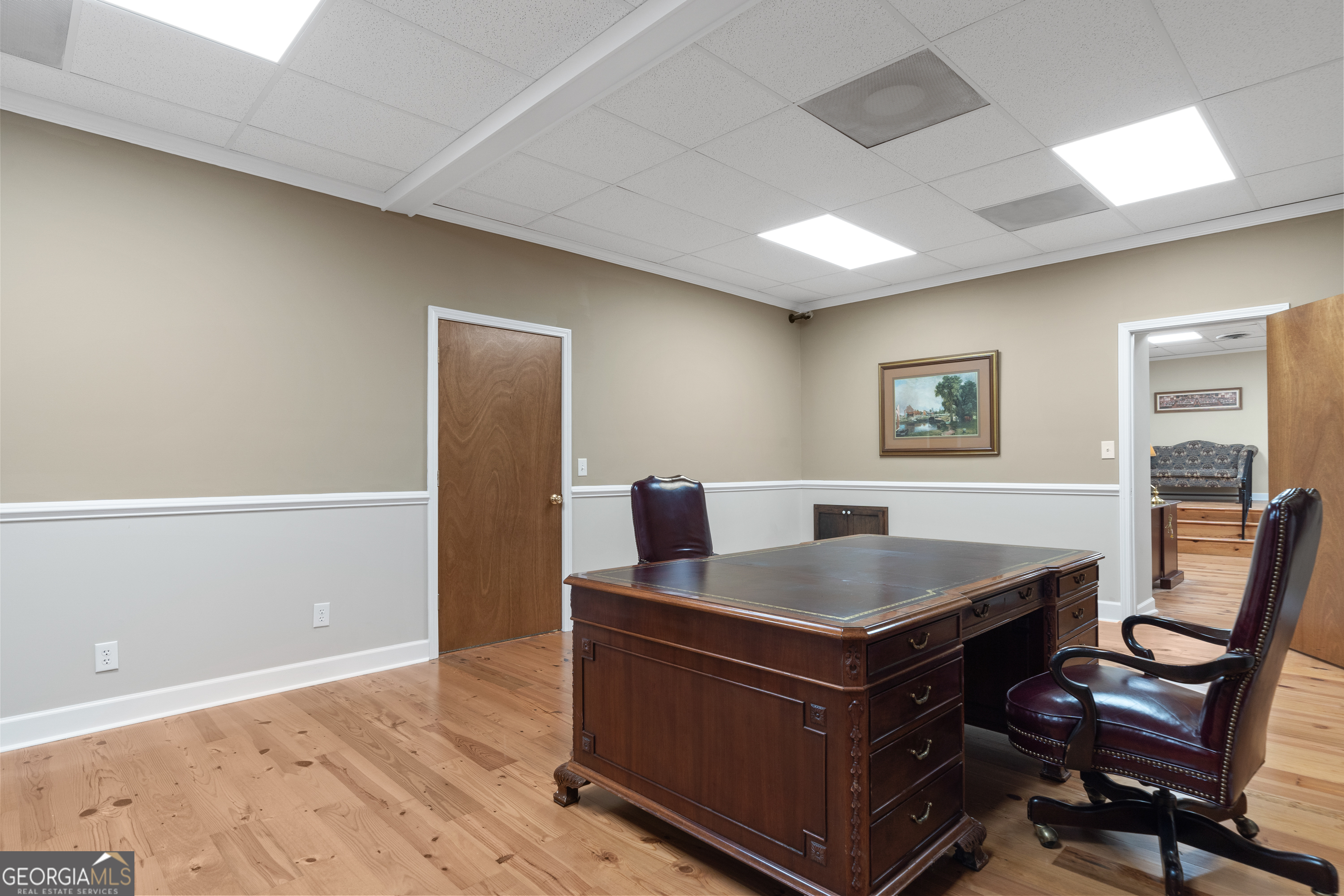 100 S Wayne Street Property Photo 14