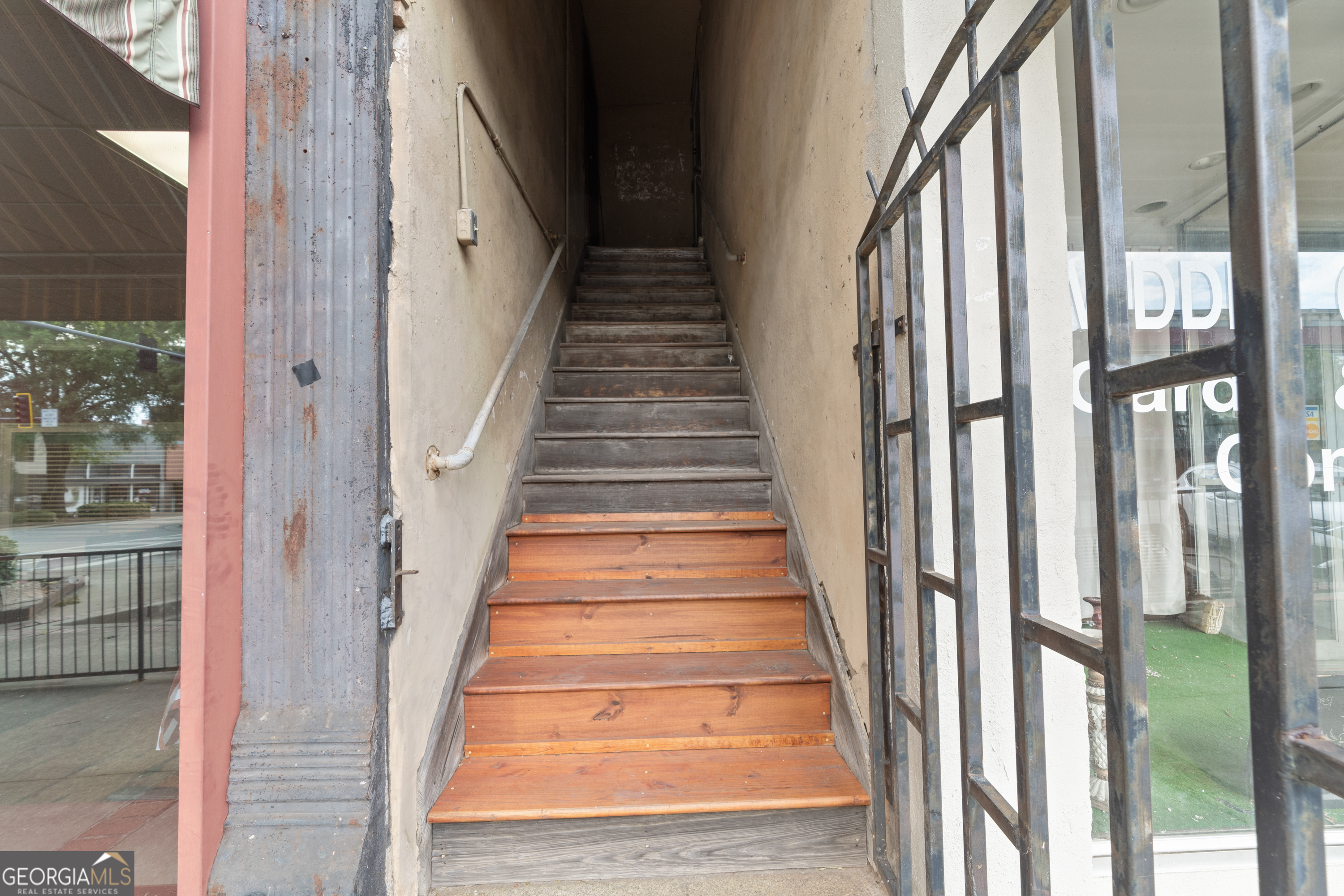 100 S Wayne Street Property Photo 19