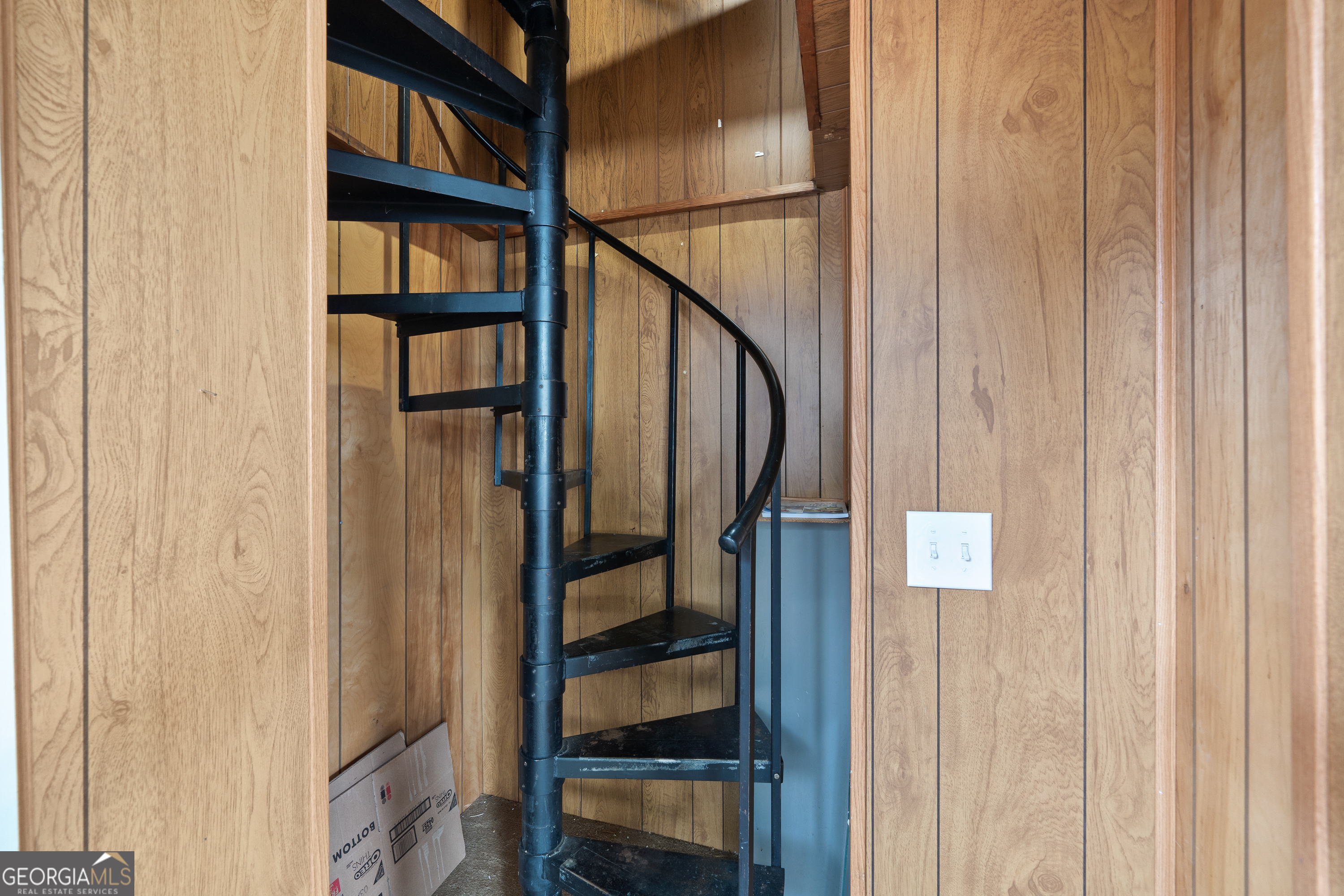 100 S Wayne Street Property Photo 21