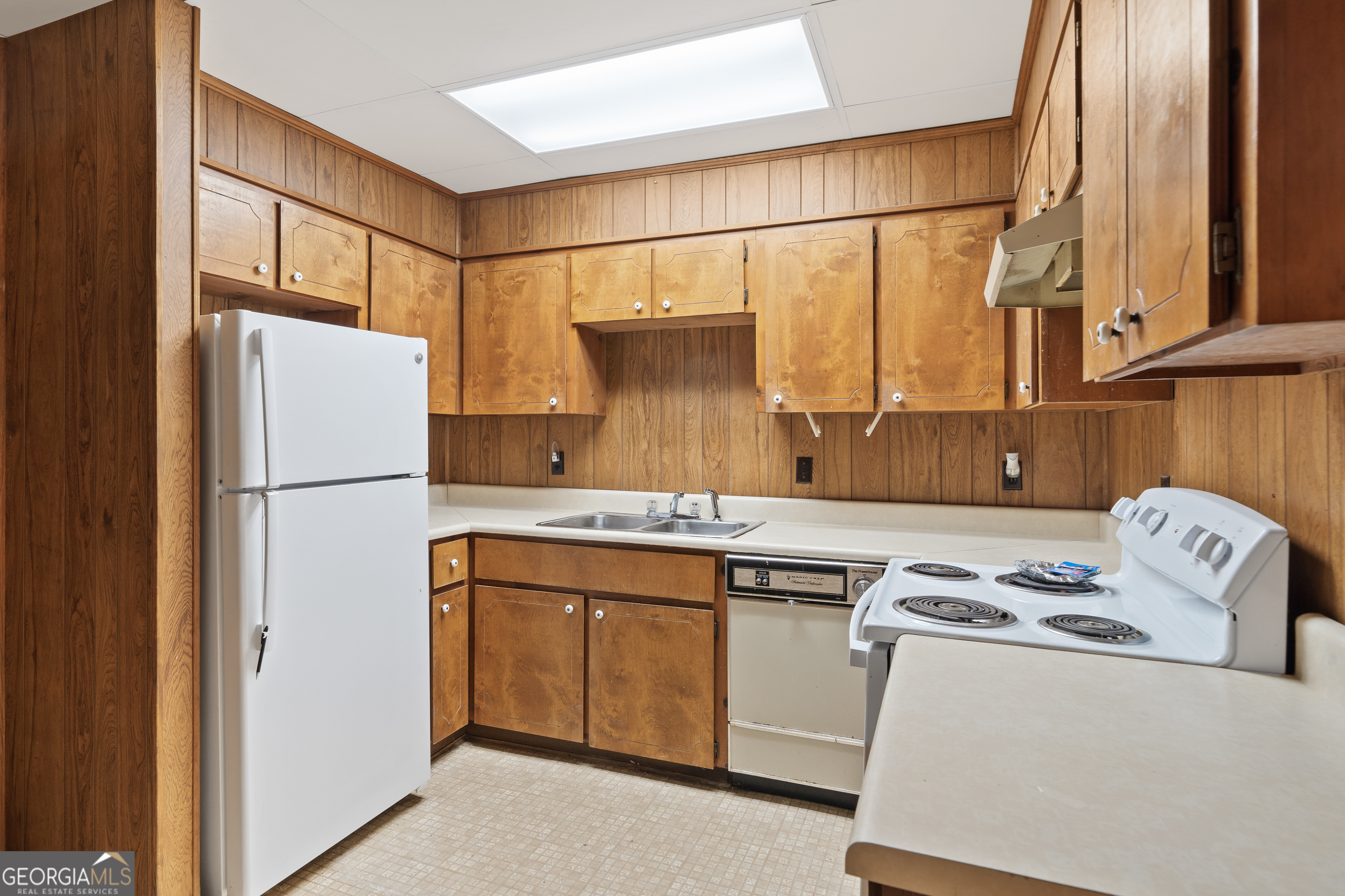 100 S Wayne Street Property Photo 22