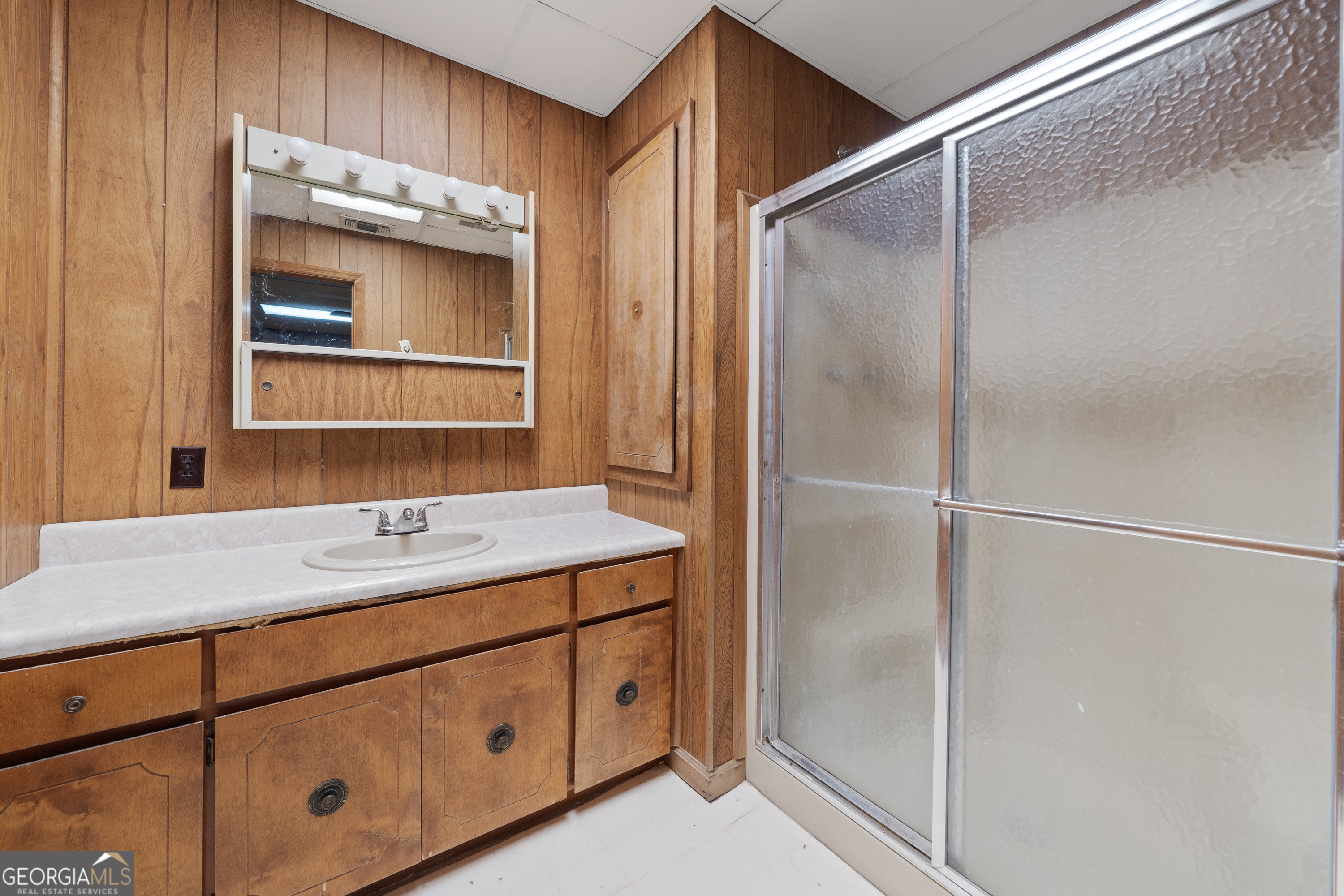 100 S Wayne Street Property Photo 24