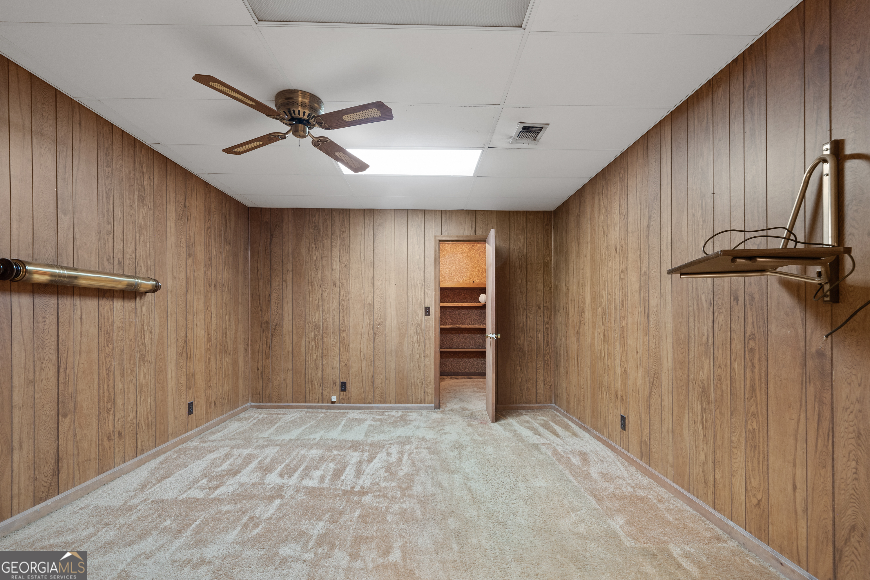 100 S Wayne Street Property Photo 25