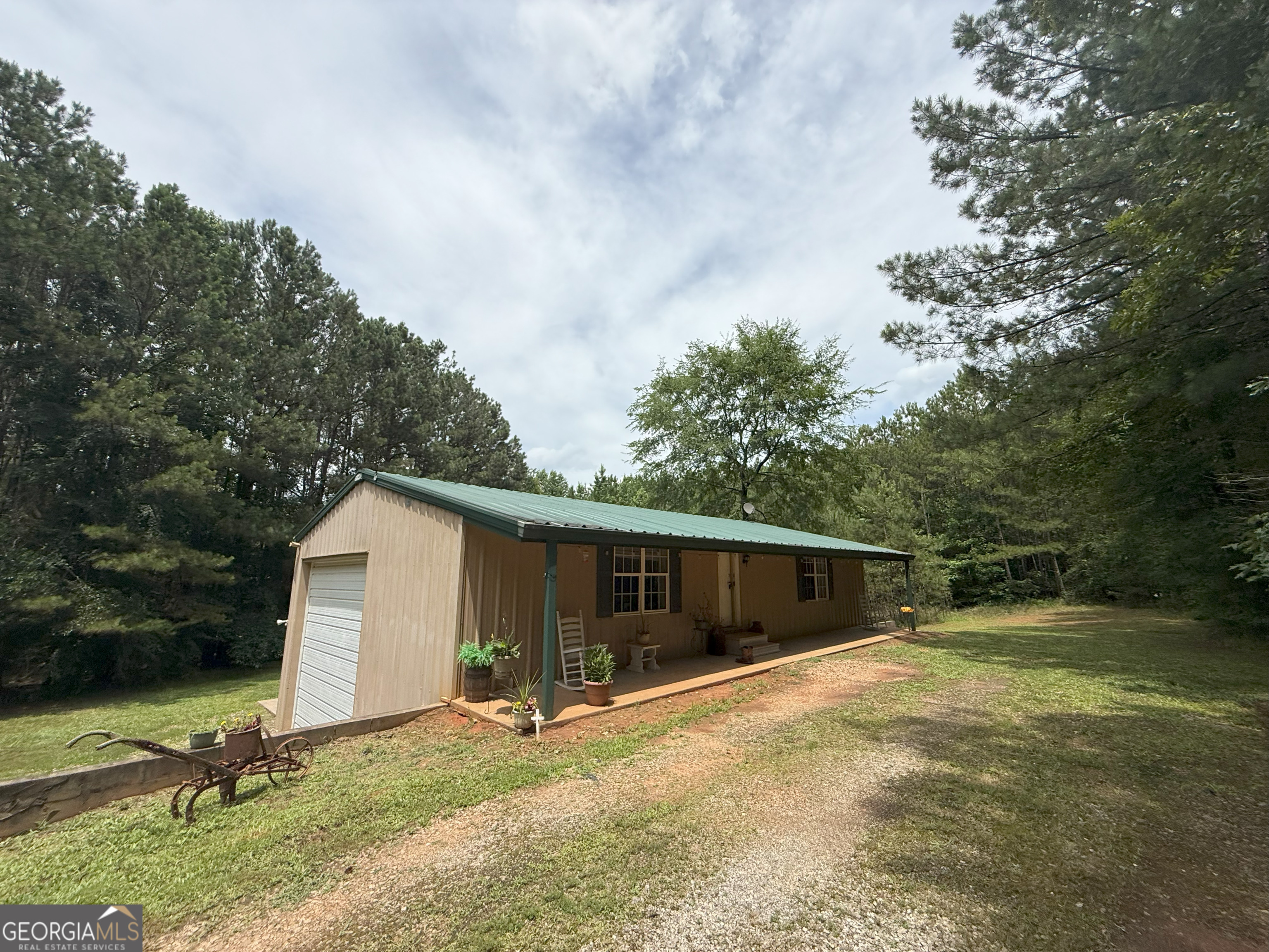 2227 Aonia Road Property Photo 1