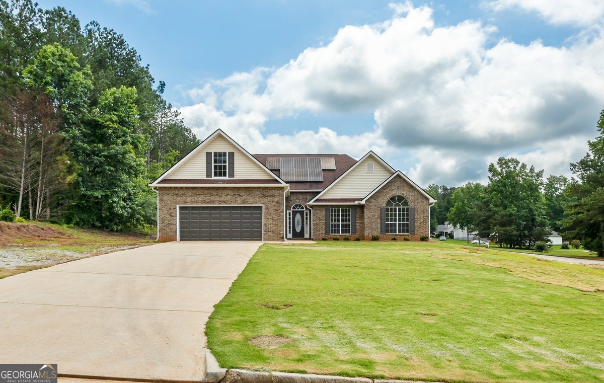 501 Llewellyn Court Property Photo 1