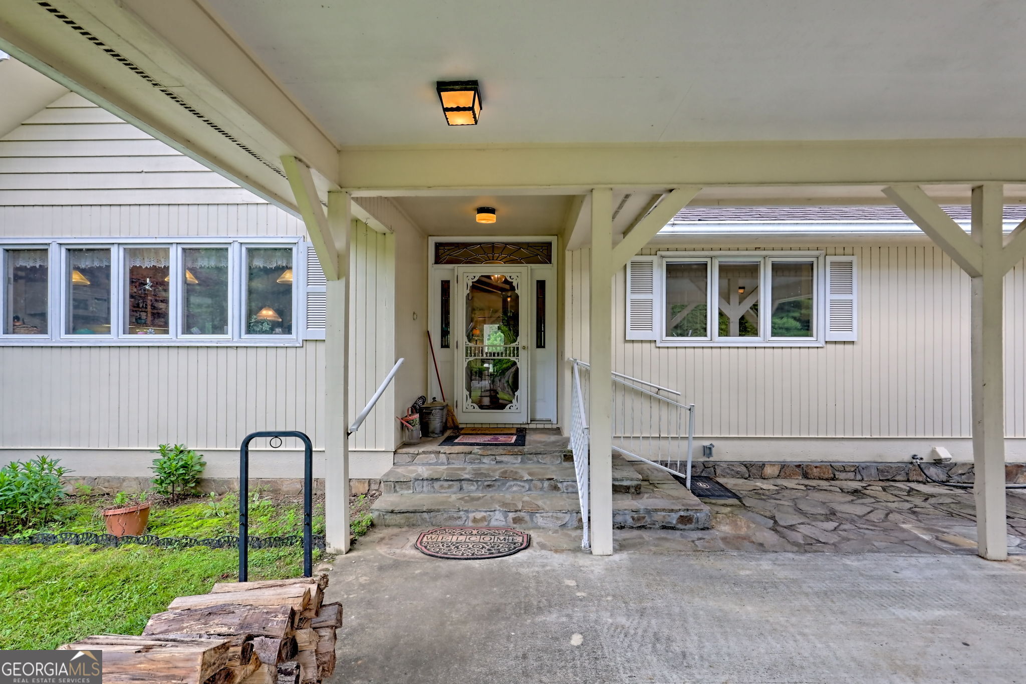 70 Fairway Lane Property Photo 4