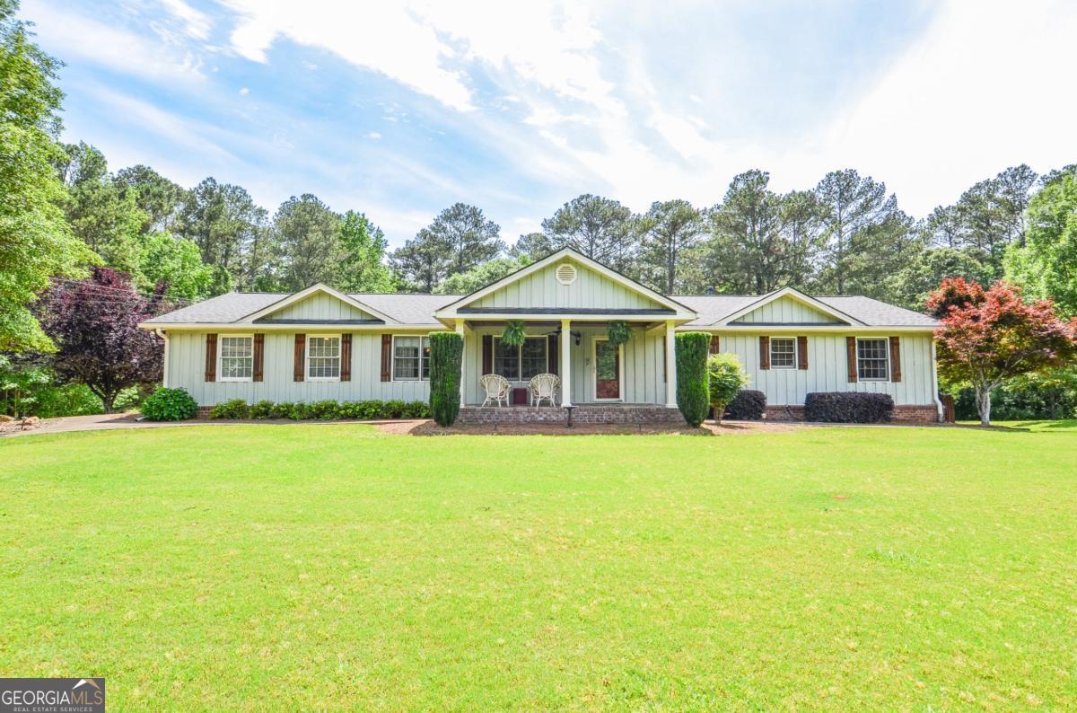2997 Happy Hollow Drive Se Property Photo 1