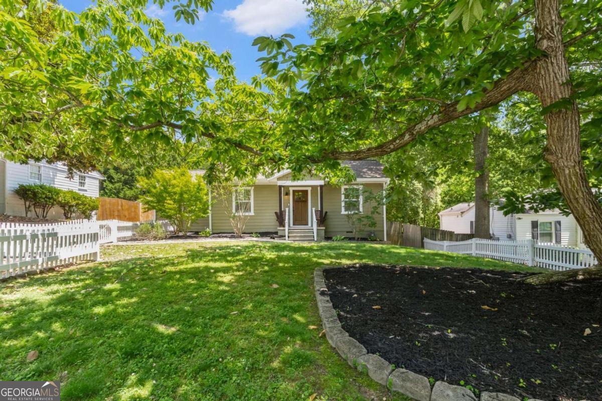 1734 8th Street Property Photo 1