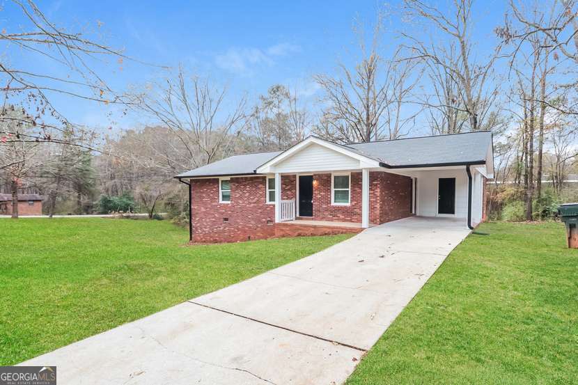 101 Longstreet Circle Property Photo 1