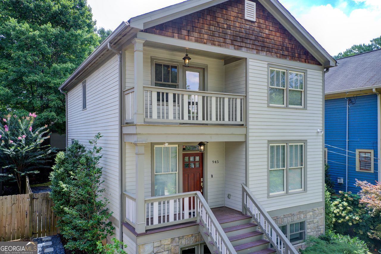 945 Longley Avenue Nw Property Photo 1