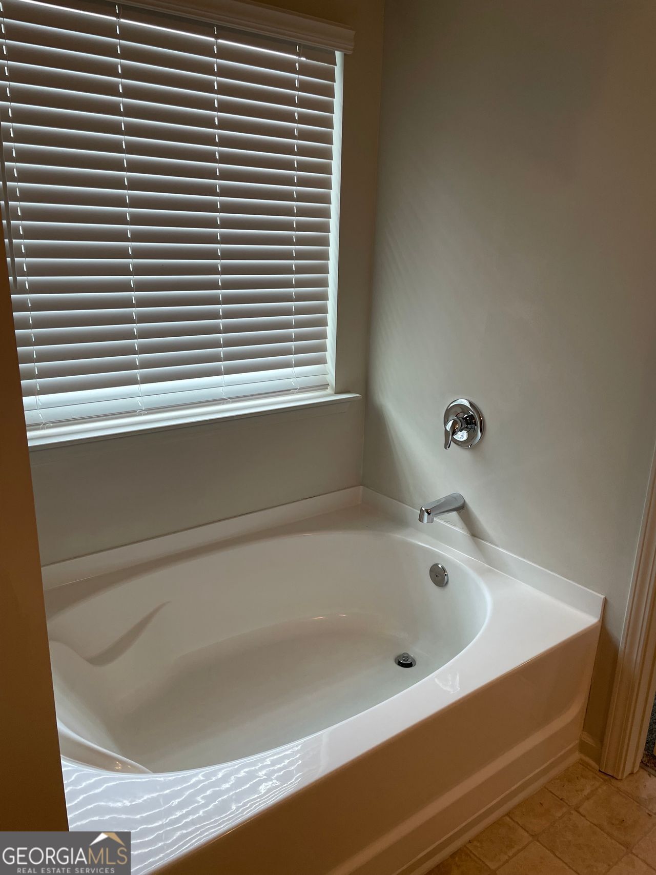 3810 Equity Lane Property Photo 27