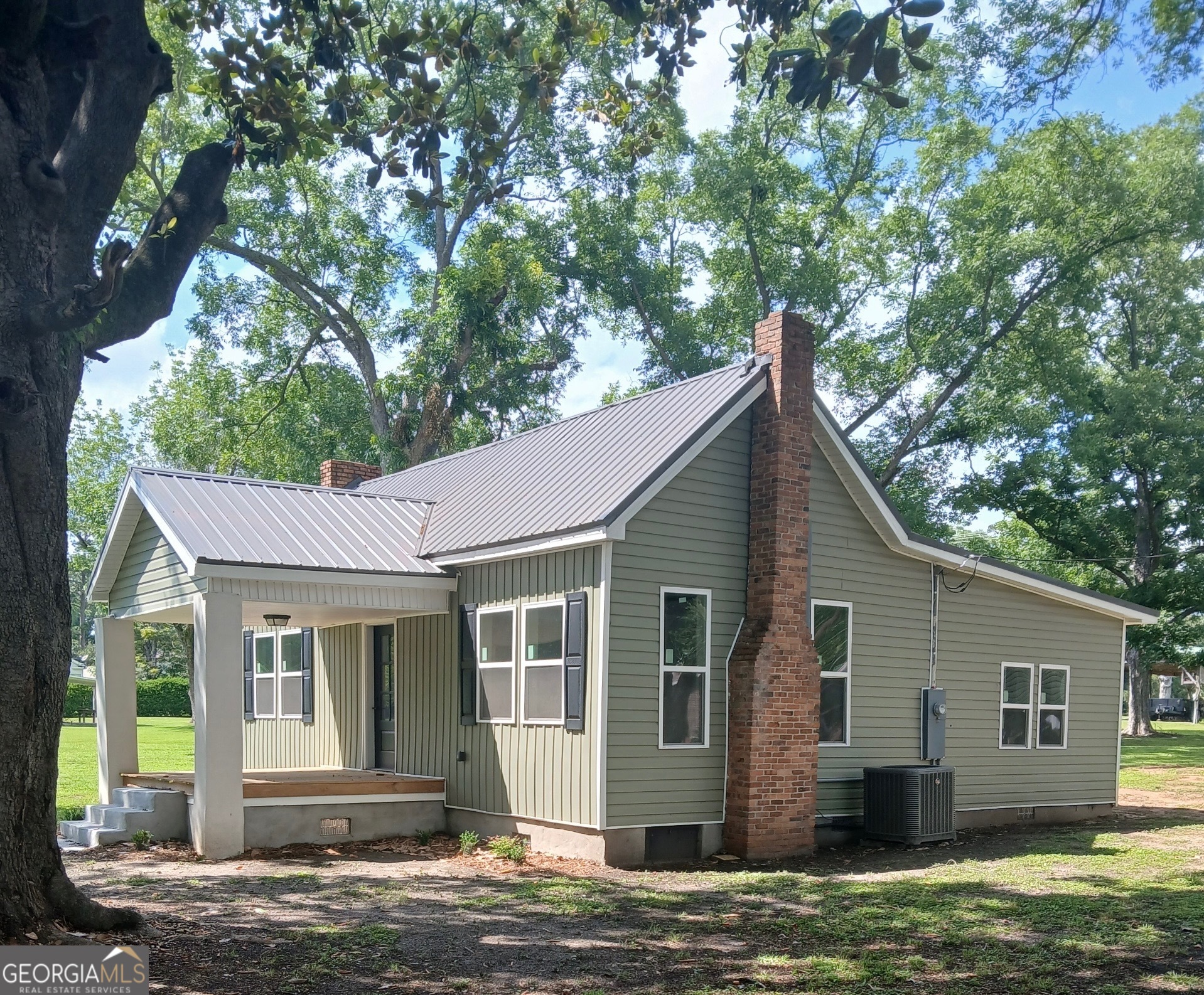 1409 Allen Avenue Property Photo 1