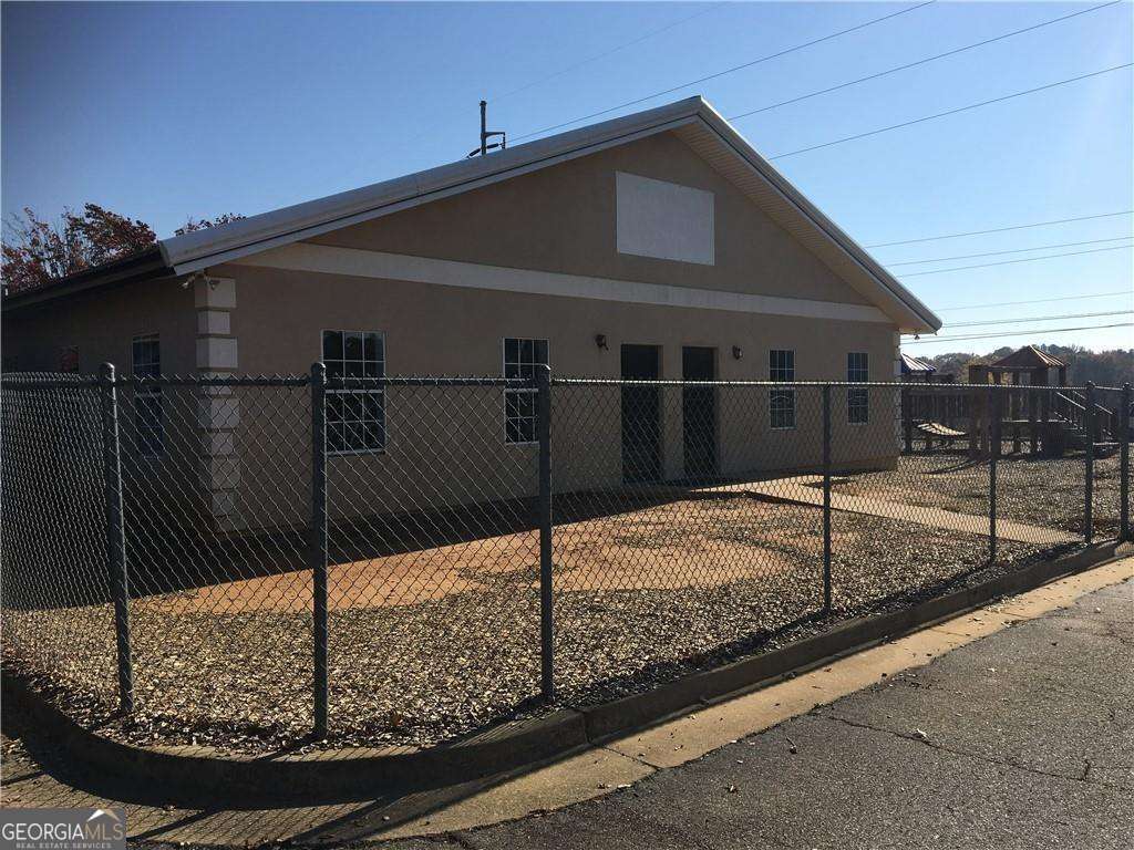 3180 Atlanta Highway Property Photo 4