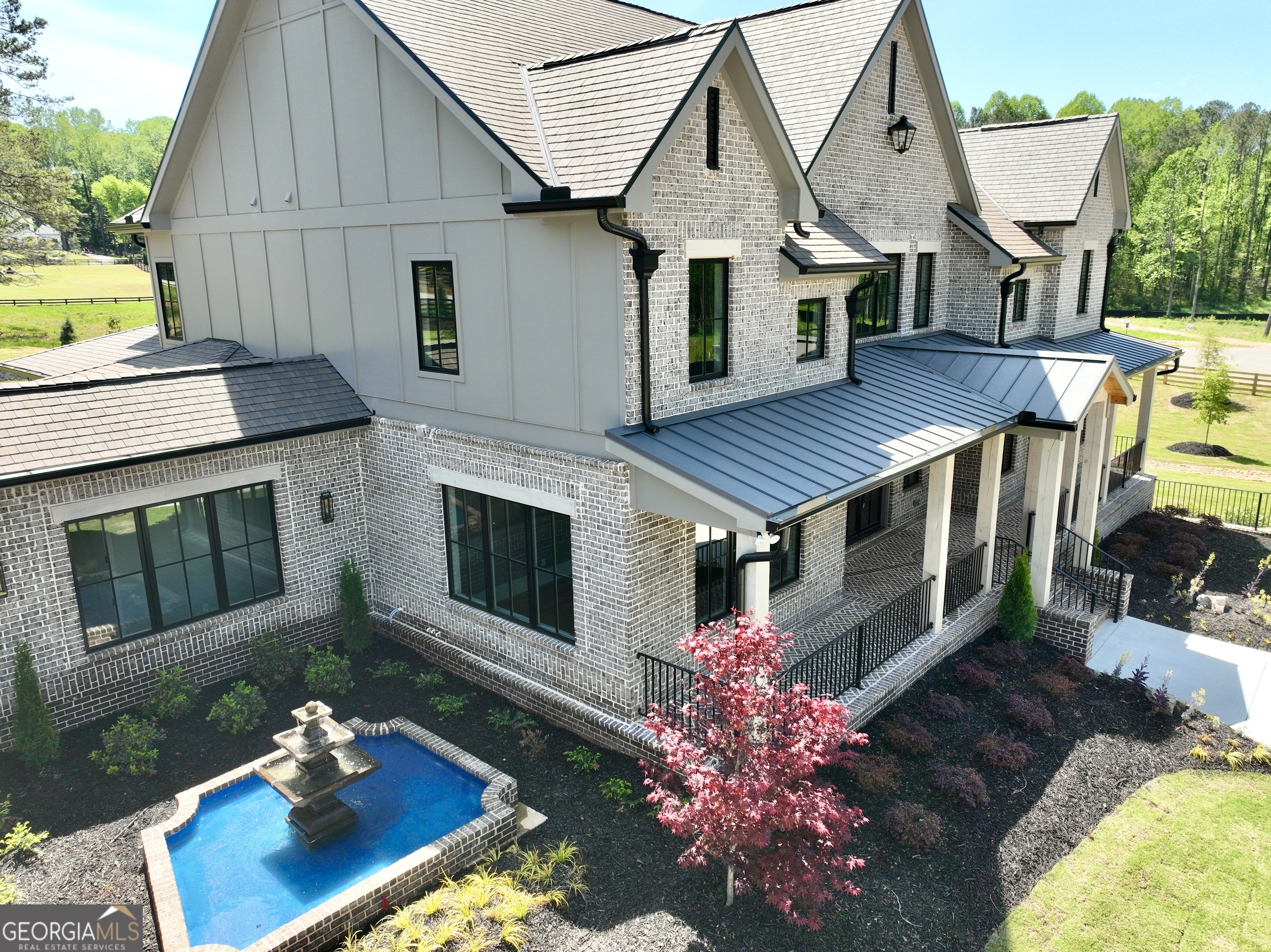 1005 Haddie Way Property Photo 1