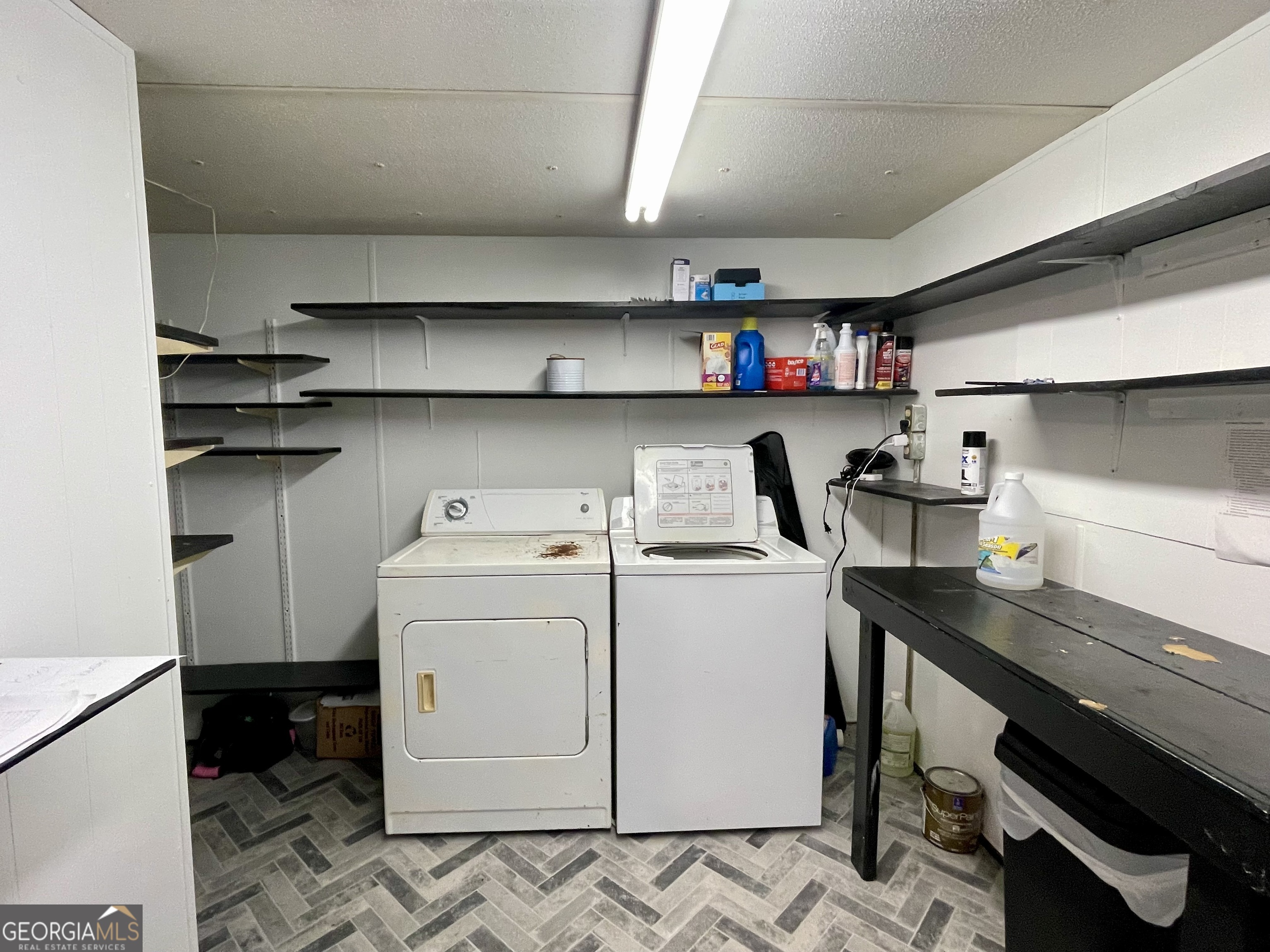 38 E 6th Street Property Photo 19
