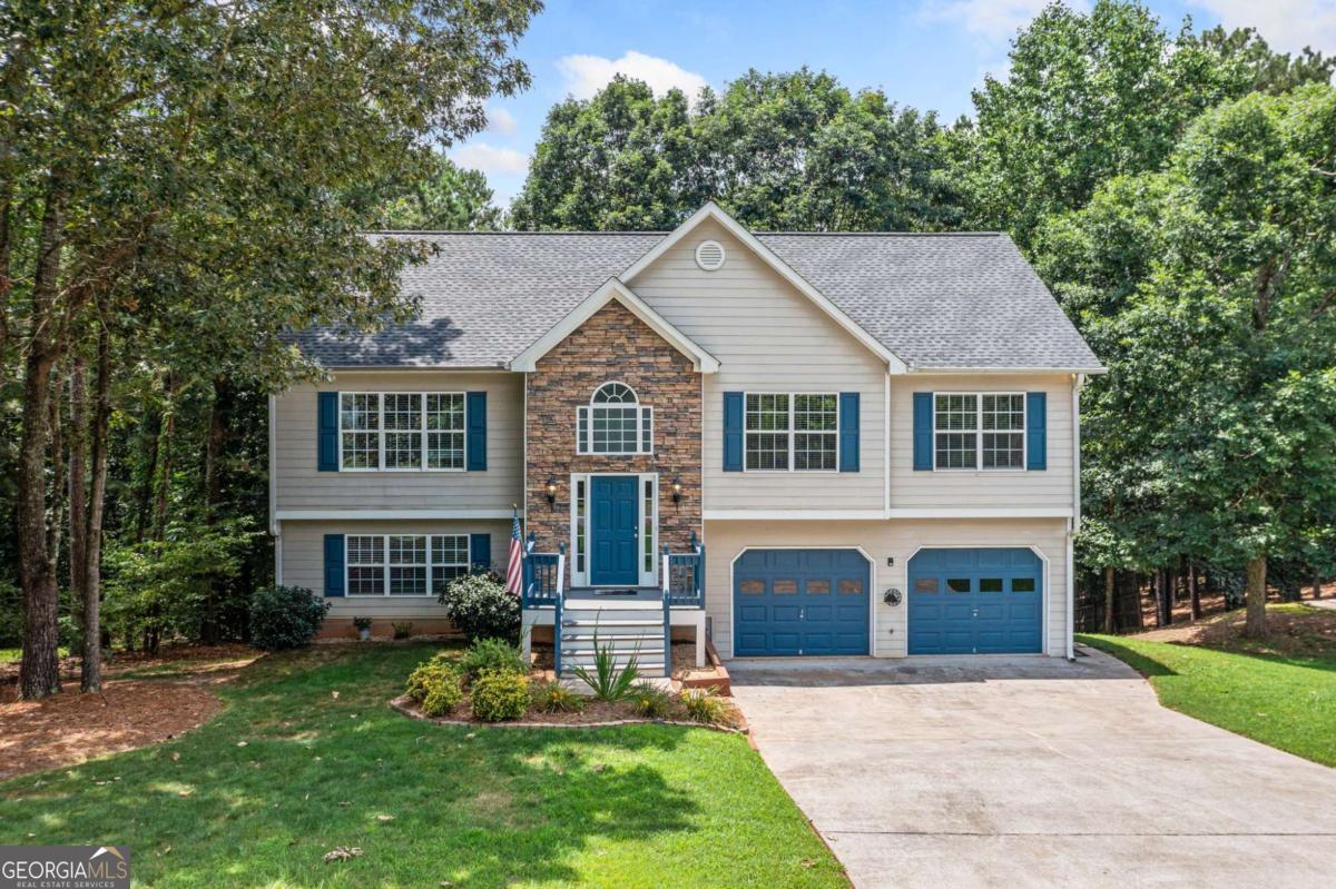 327 Red Fox Drive Property Photo 1