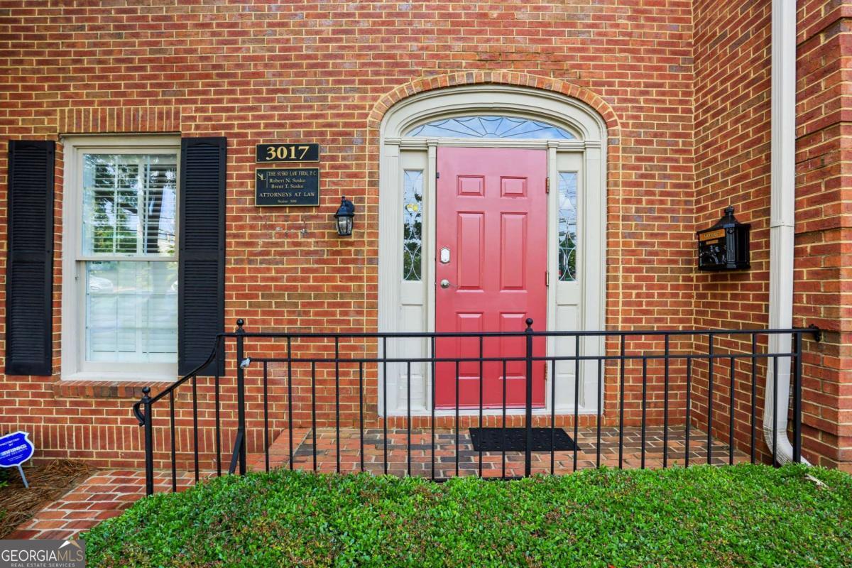 3017 Piedmont Road Ne # 200 Property Photo 1