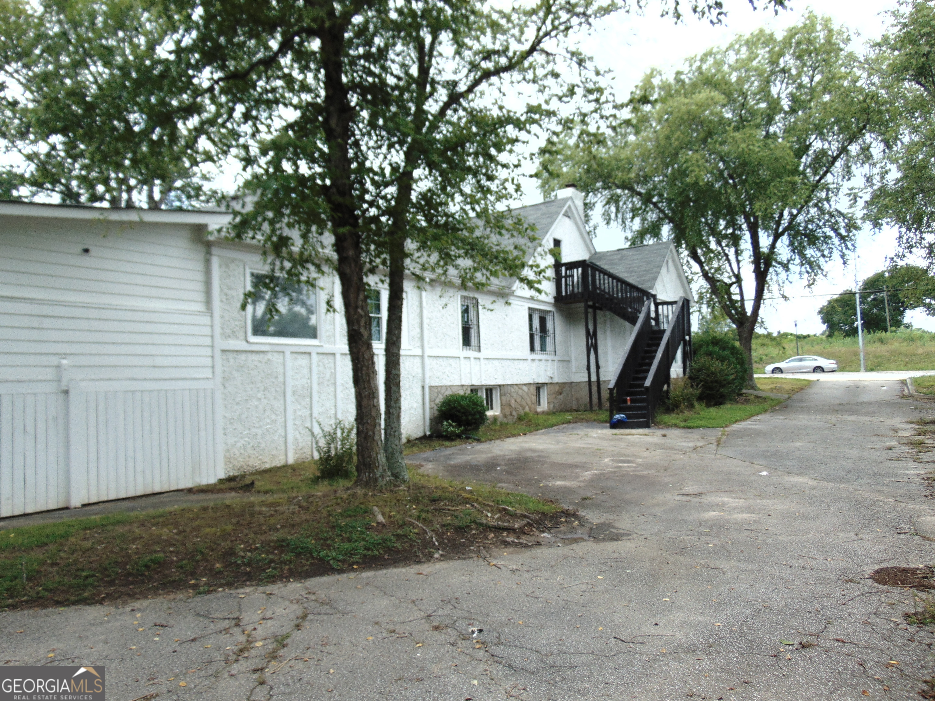 6277 Memorial Drive Property Photo 11