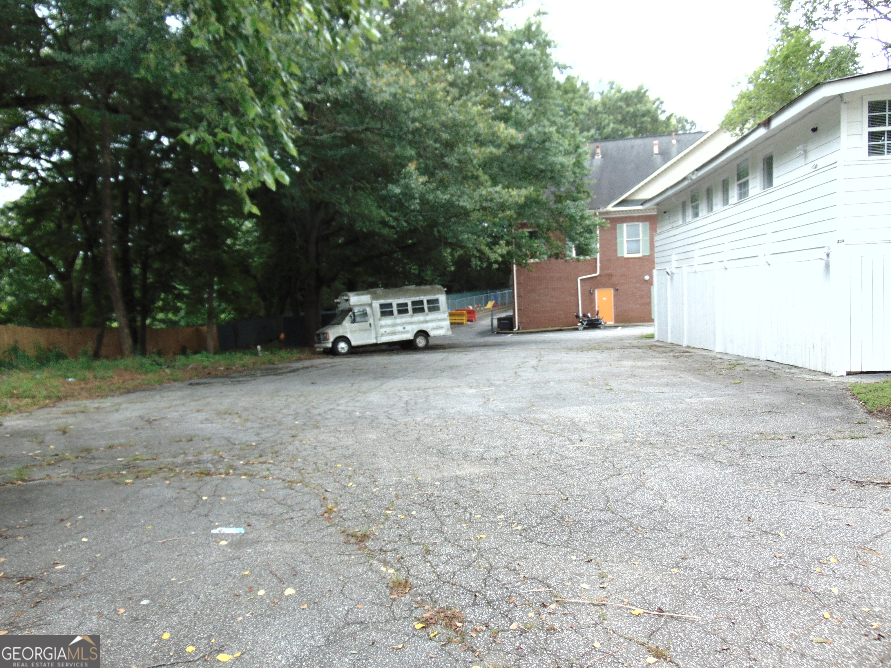 6277 Memorial Drive Property Photo 12