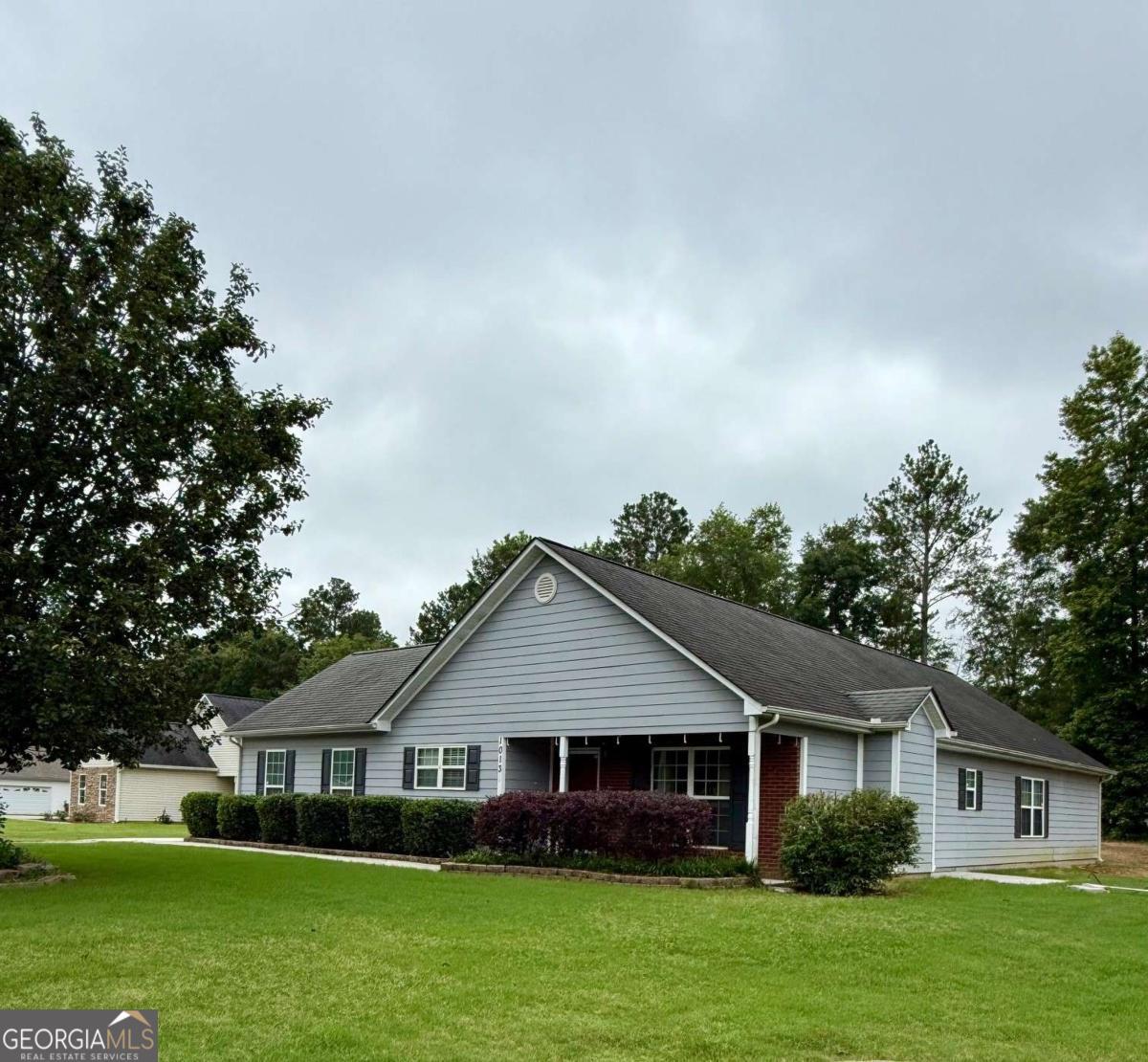 1013 Navaho Trail Property Photo 3