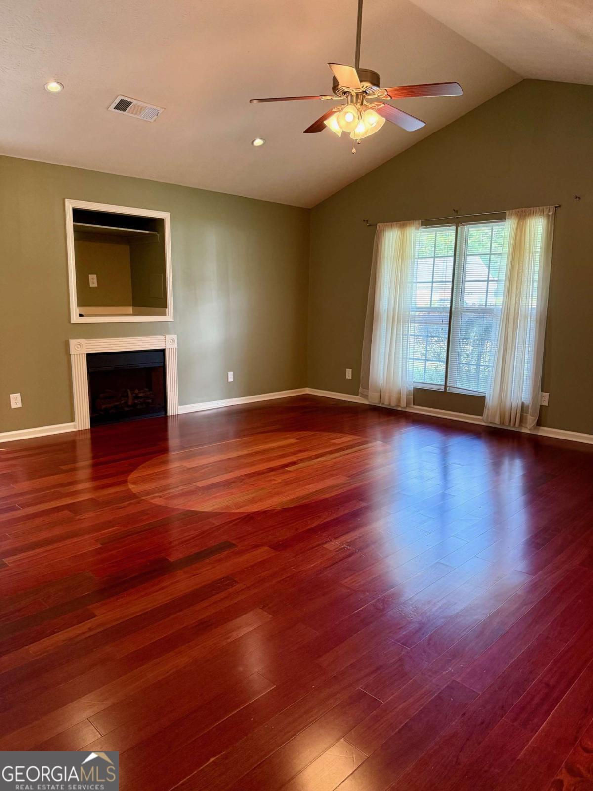 1013 Navaho Trail Property Photo 7