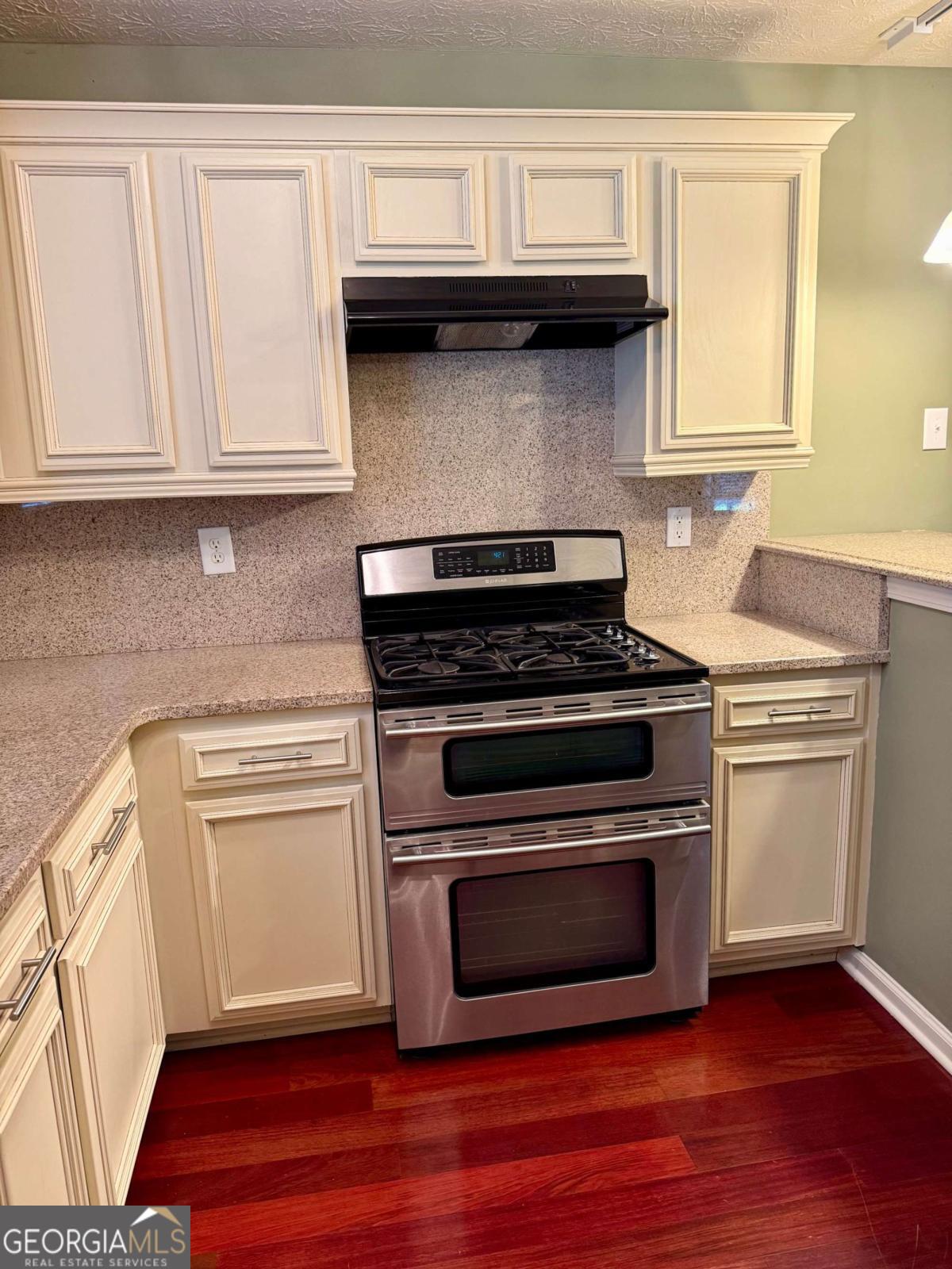 1013 Navaho Trail Property Photo 14