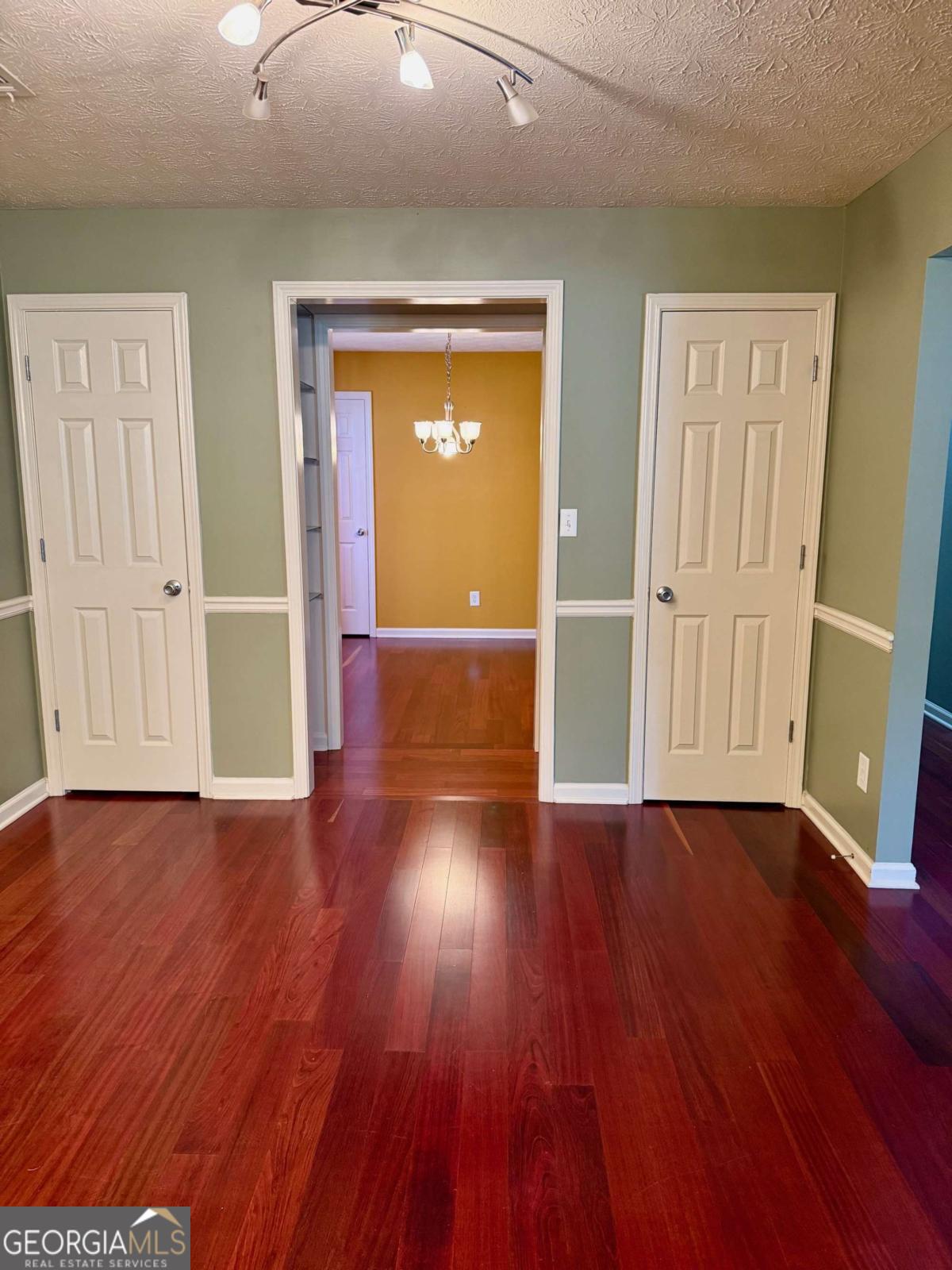 1013 Navaho Trail Property Photo 17