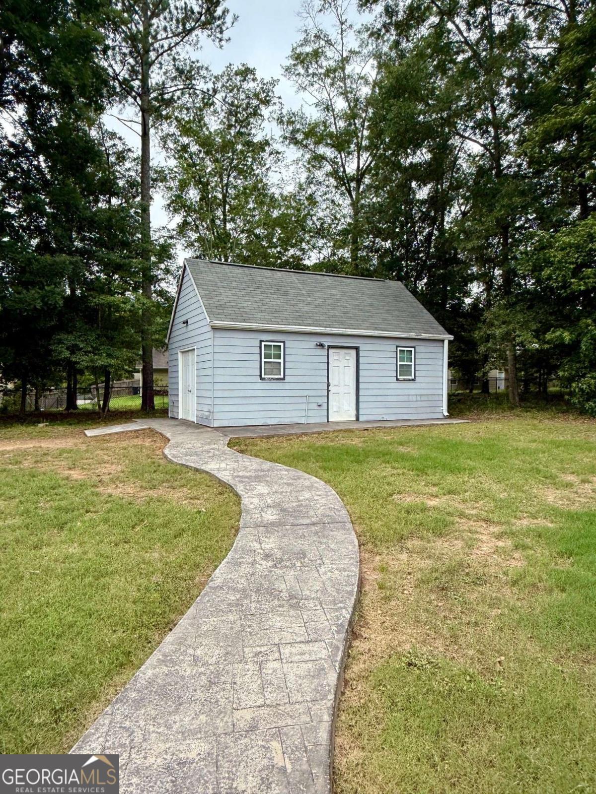 1013 Navaho Trail Property Photo 32