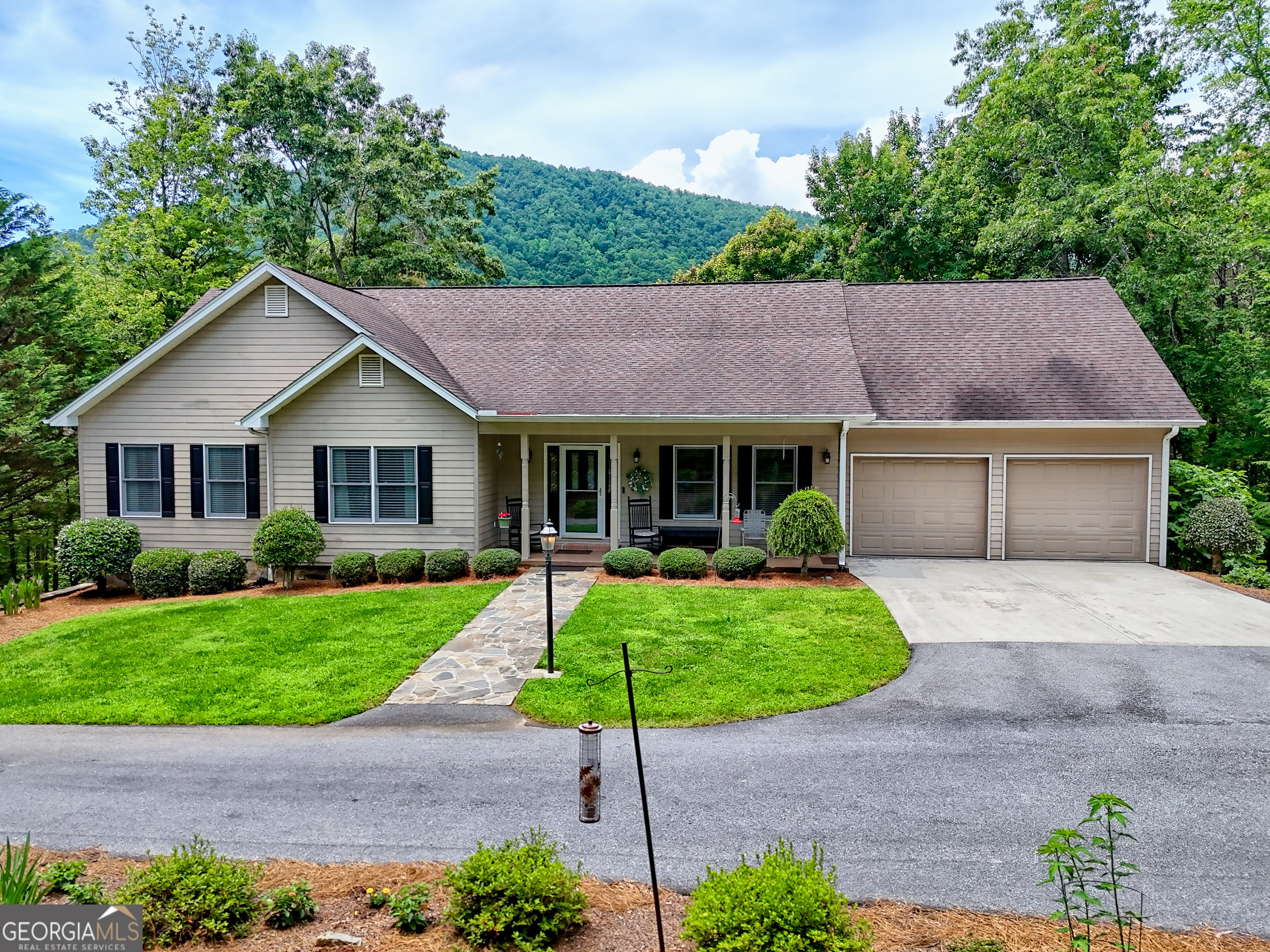 4198 Bridge Creek Road Property Photo 1