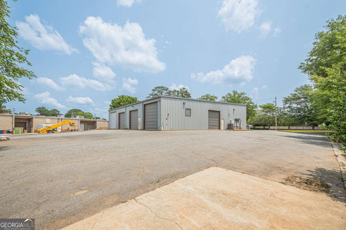 2600 Mathews Street Se Property Photo 14