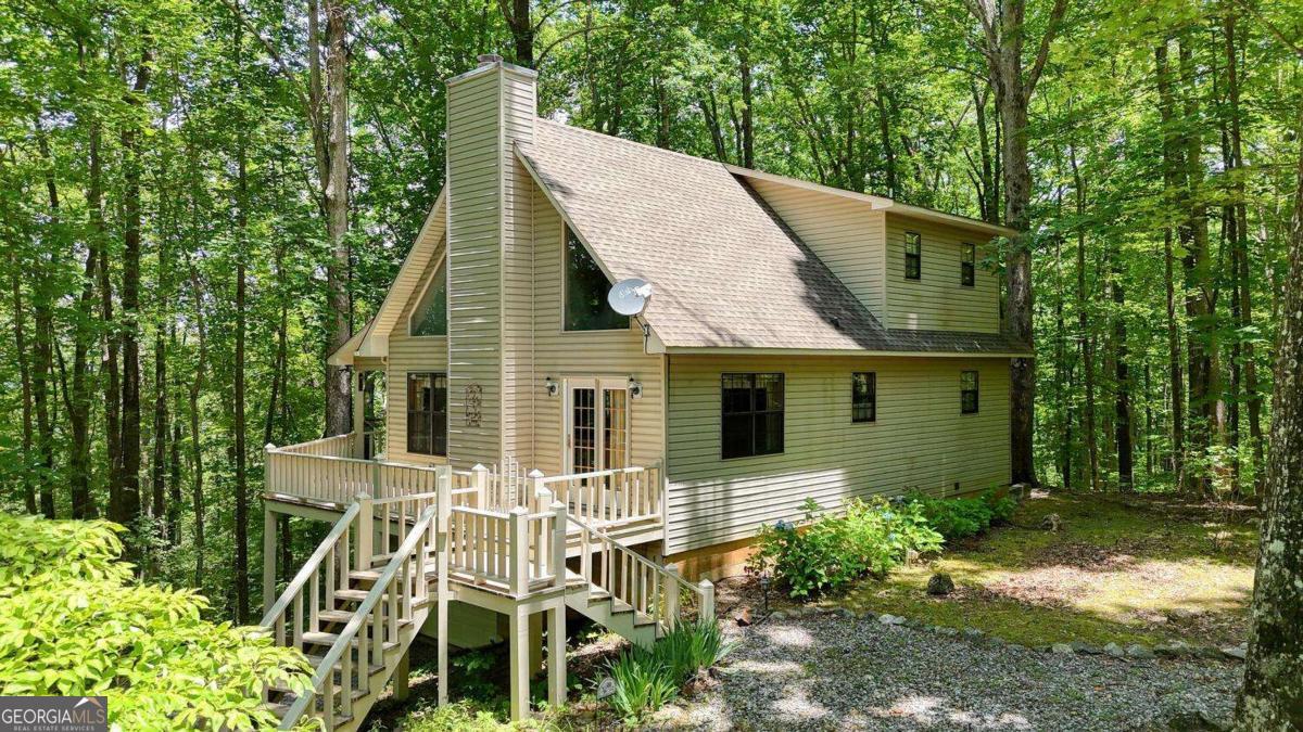 1203 Spring Cove Road Property Photo 1