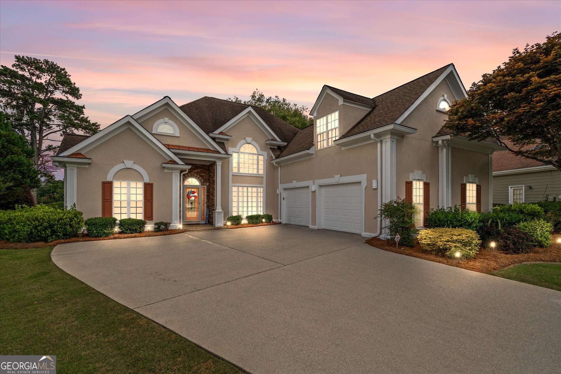 9634 Coastal Pointe Drive Property Photo 1